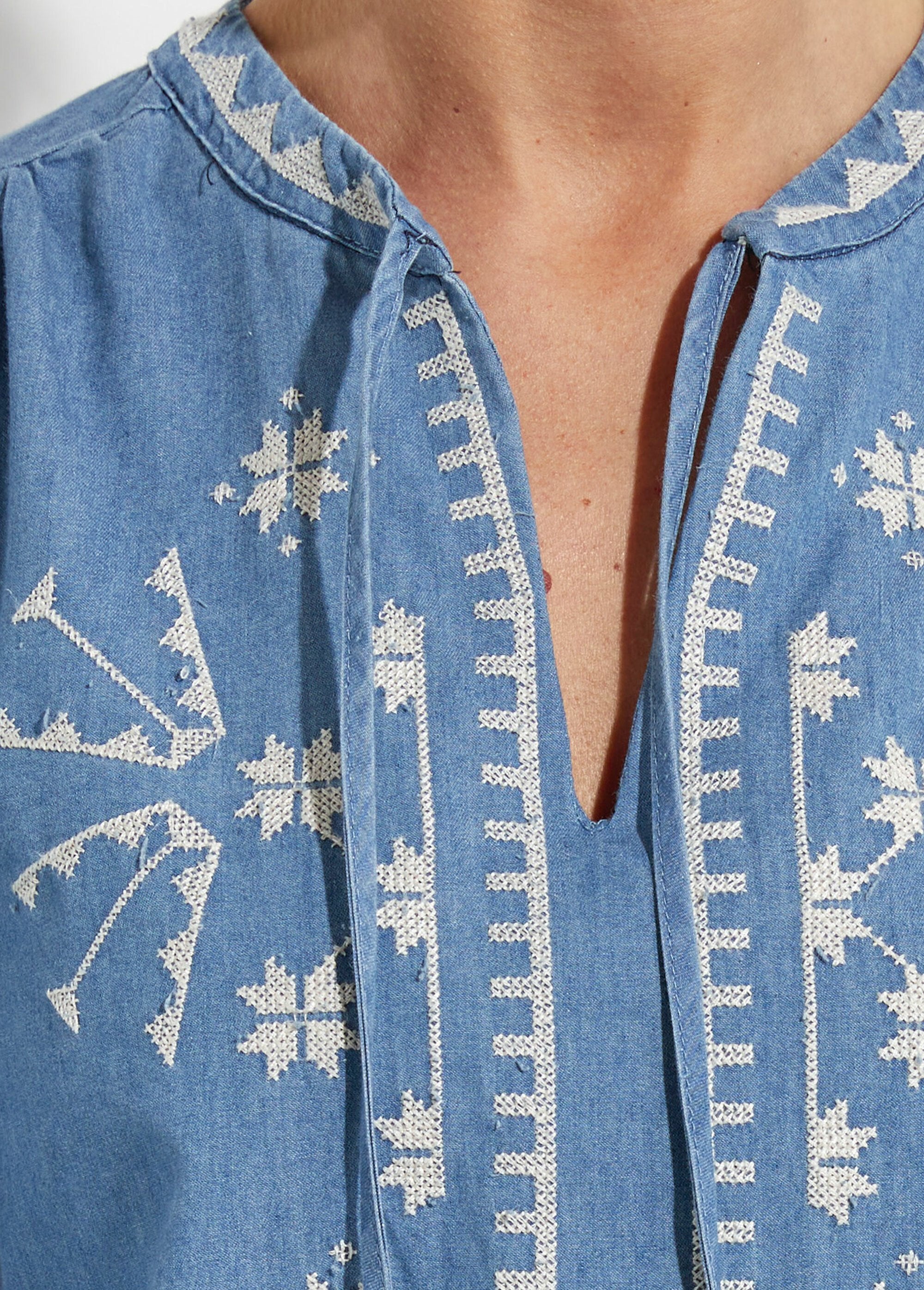 Blouse_chambray_broderies_point_de_croix_Bleu_stone_DE2_slim