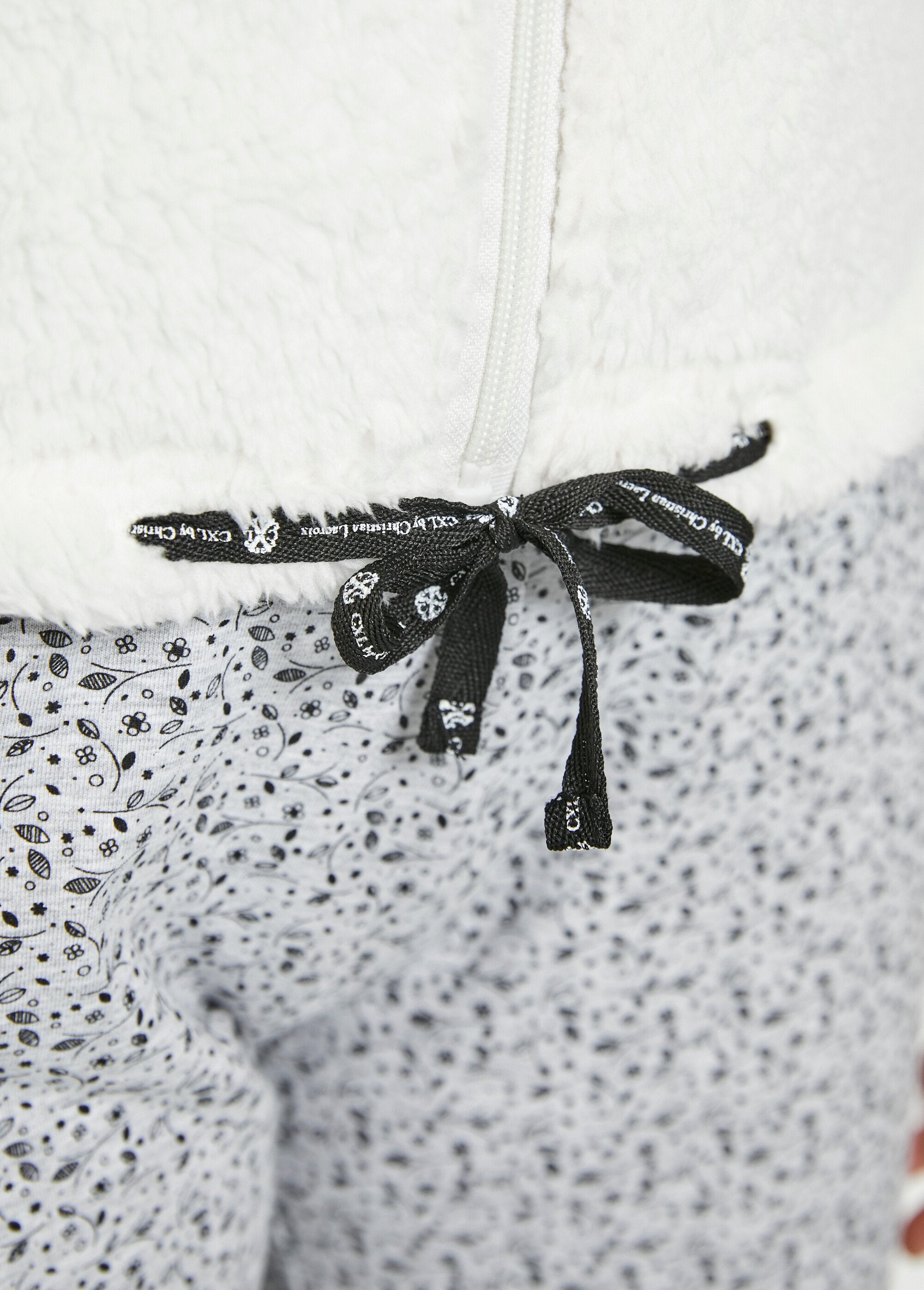 Light_warm_fleece_comfort_zip-up_sweater_White_DE2_slim