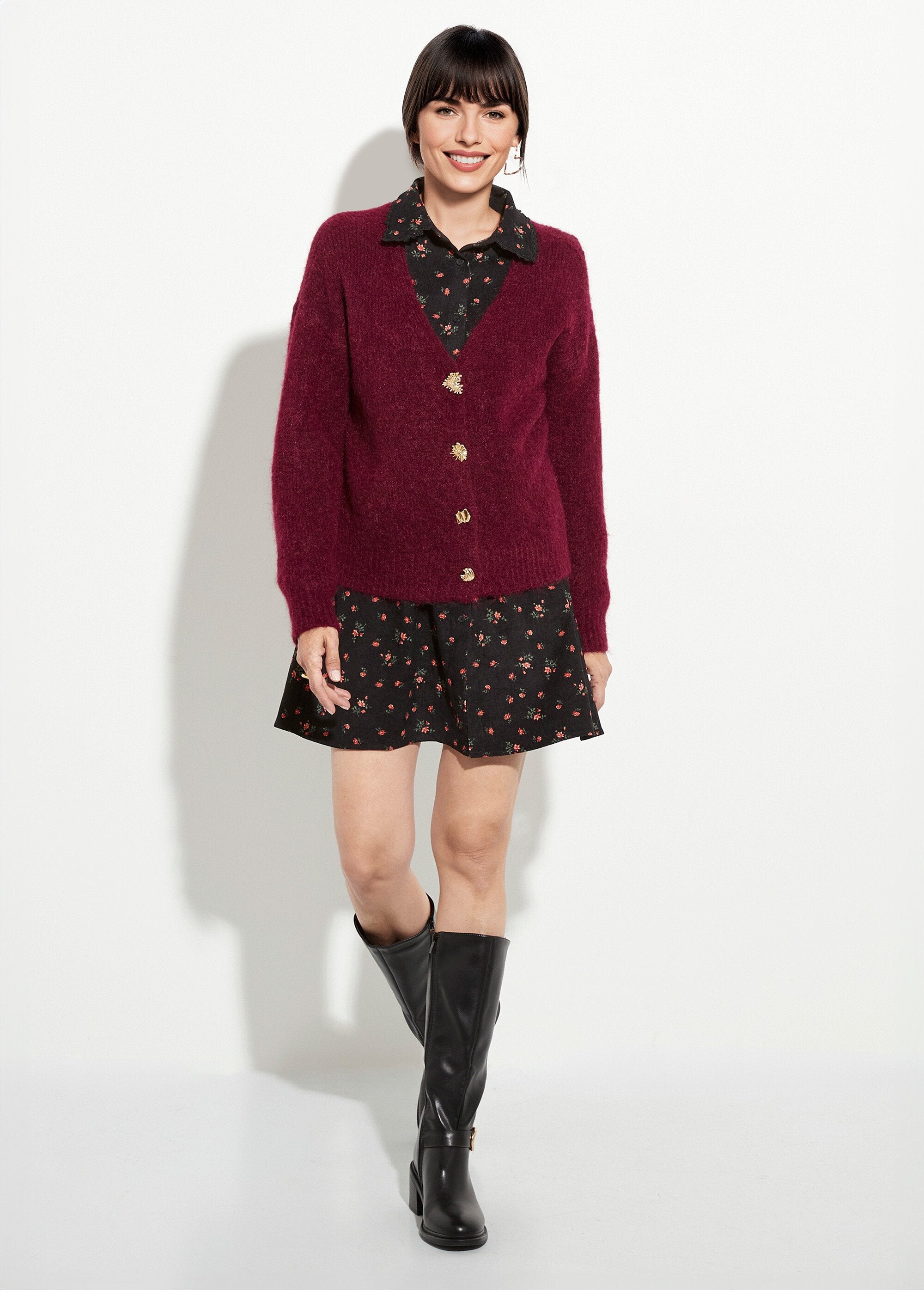 Warm_wool_vest_with_jewel_buttons_Bordeaux_SF1_slim
