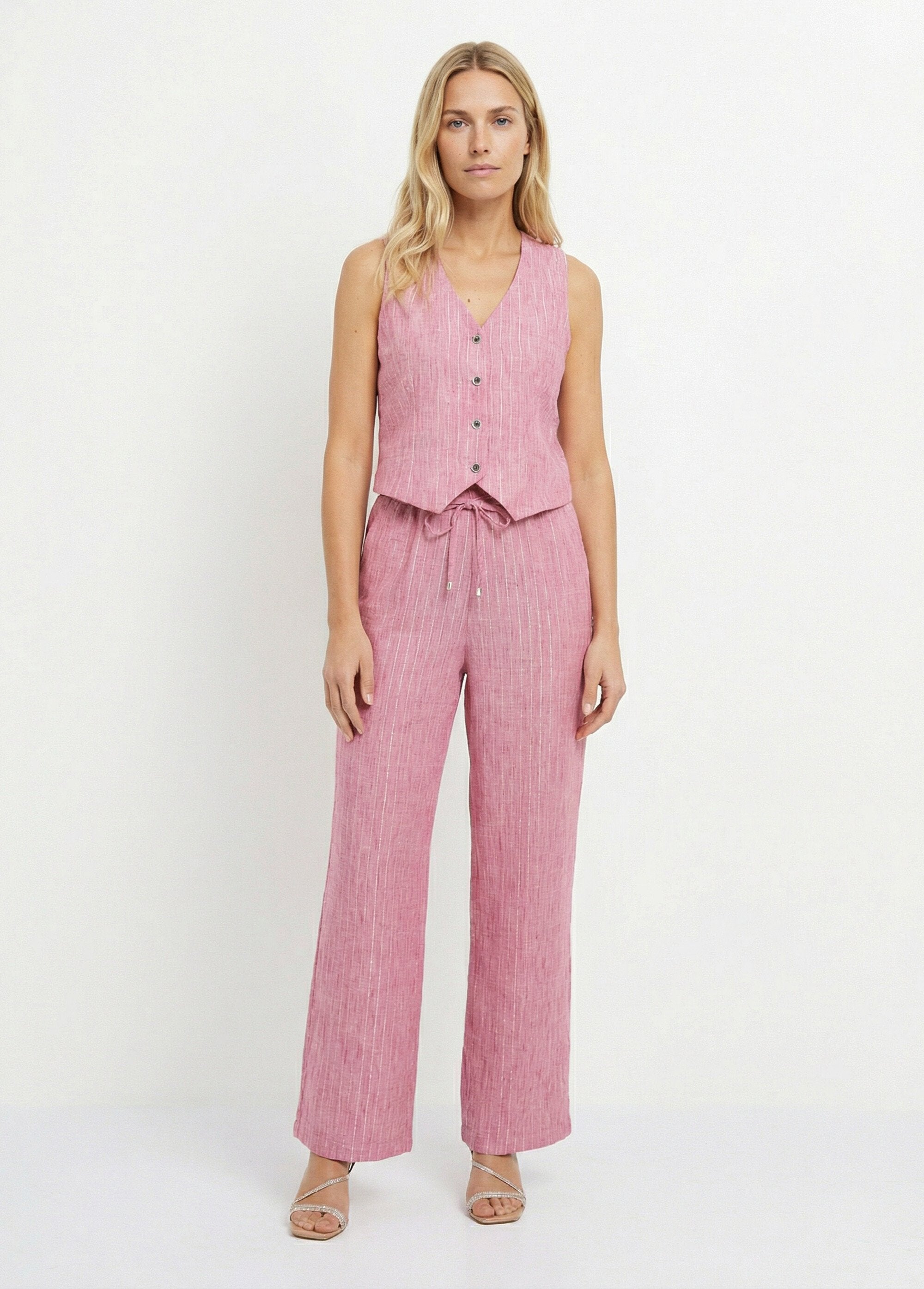 Striped_suit_vest_with_an_irregular_appearance_Raspberry_SF1_slim