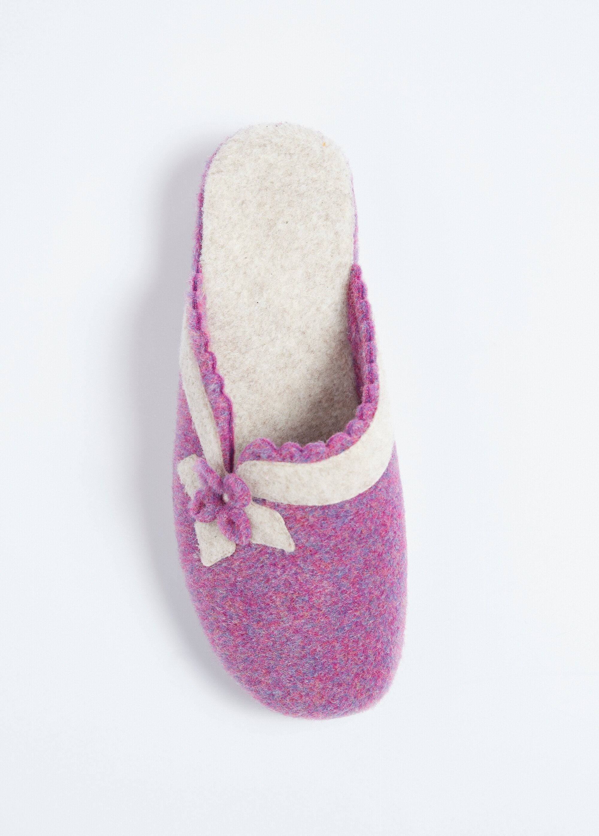 Felt_mule_with_floral_application_Parma_OV1_slim