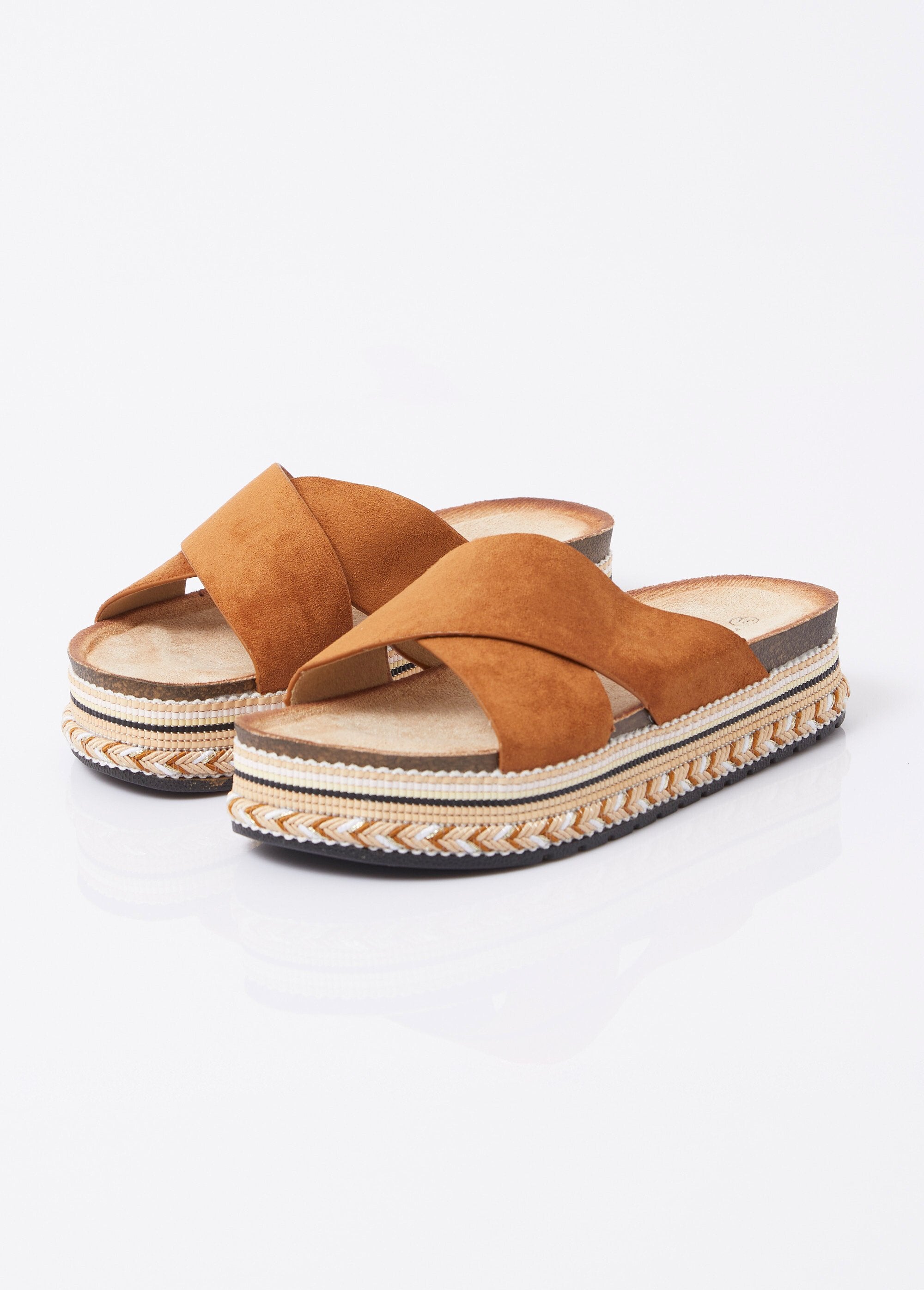 Cross-strap_mules_with_platform_sole_camel_DE1_slim