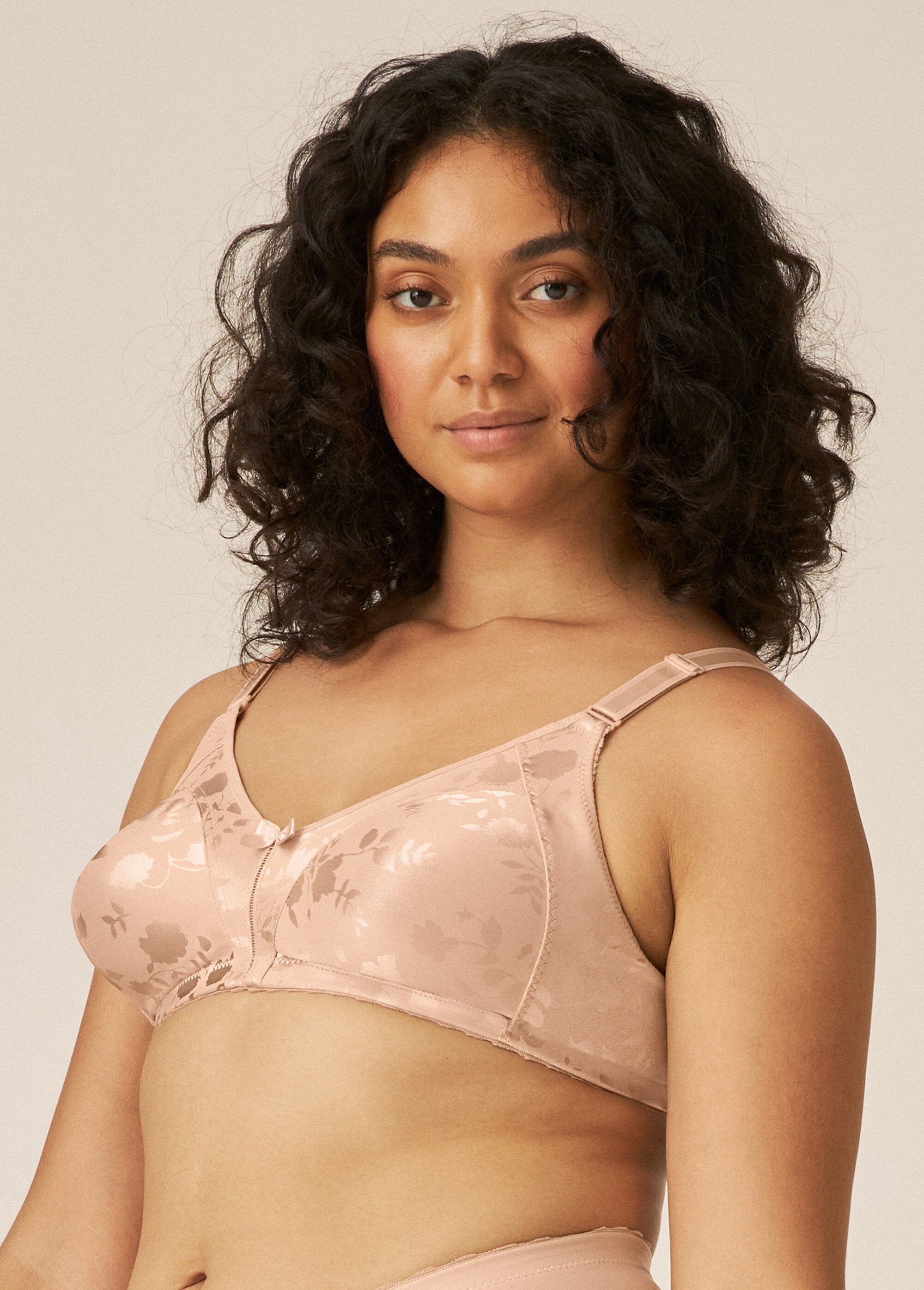 Naturana®_-_Non-wired_minimizer_bra_Skin_DR1_slim