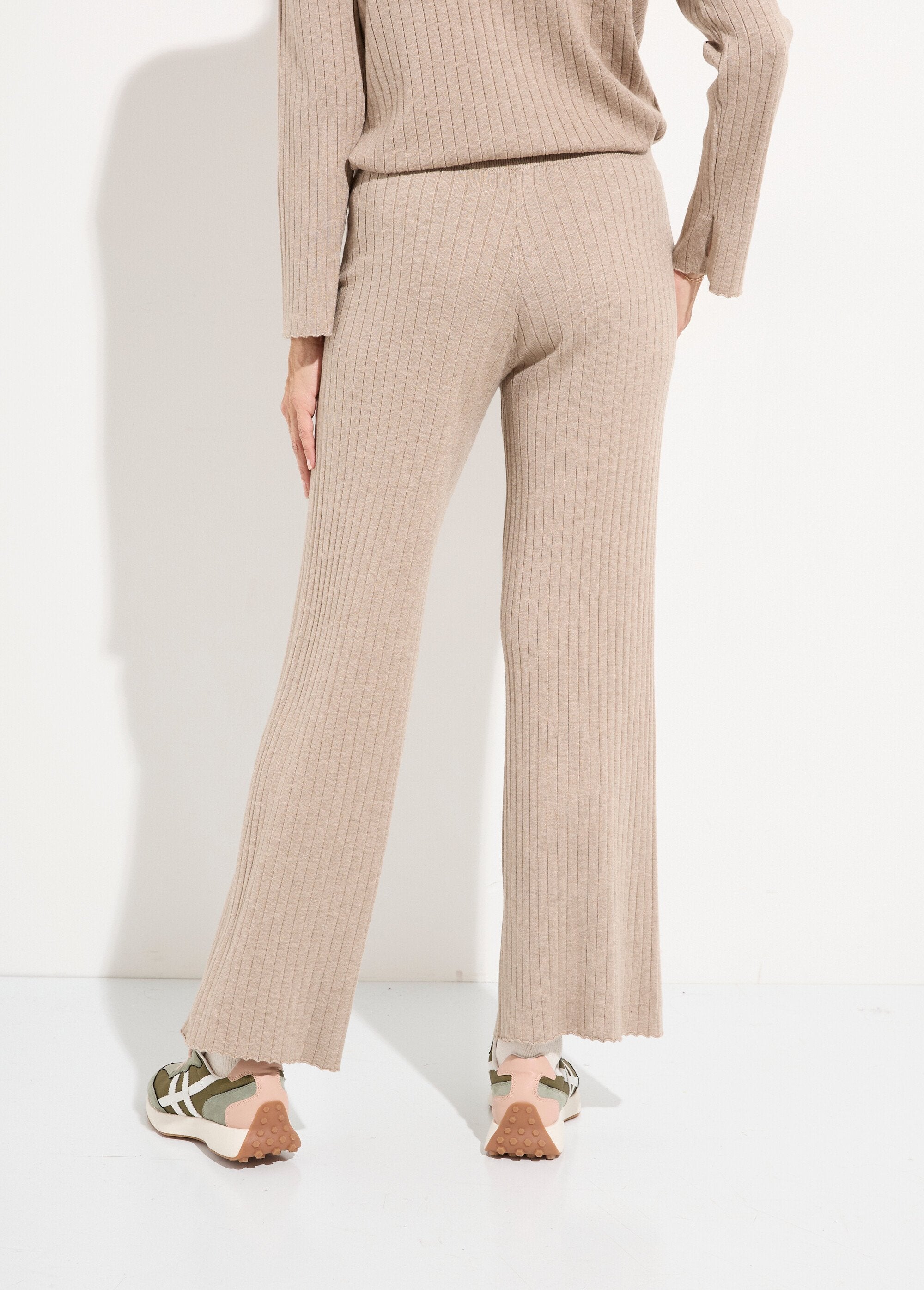Comfort_pants,_flat_ribbed_knit_Beige_DO1_slim