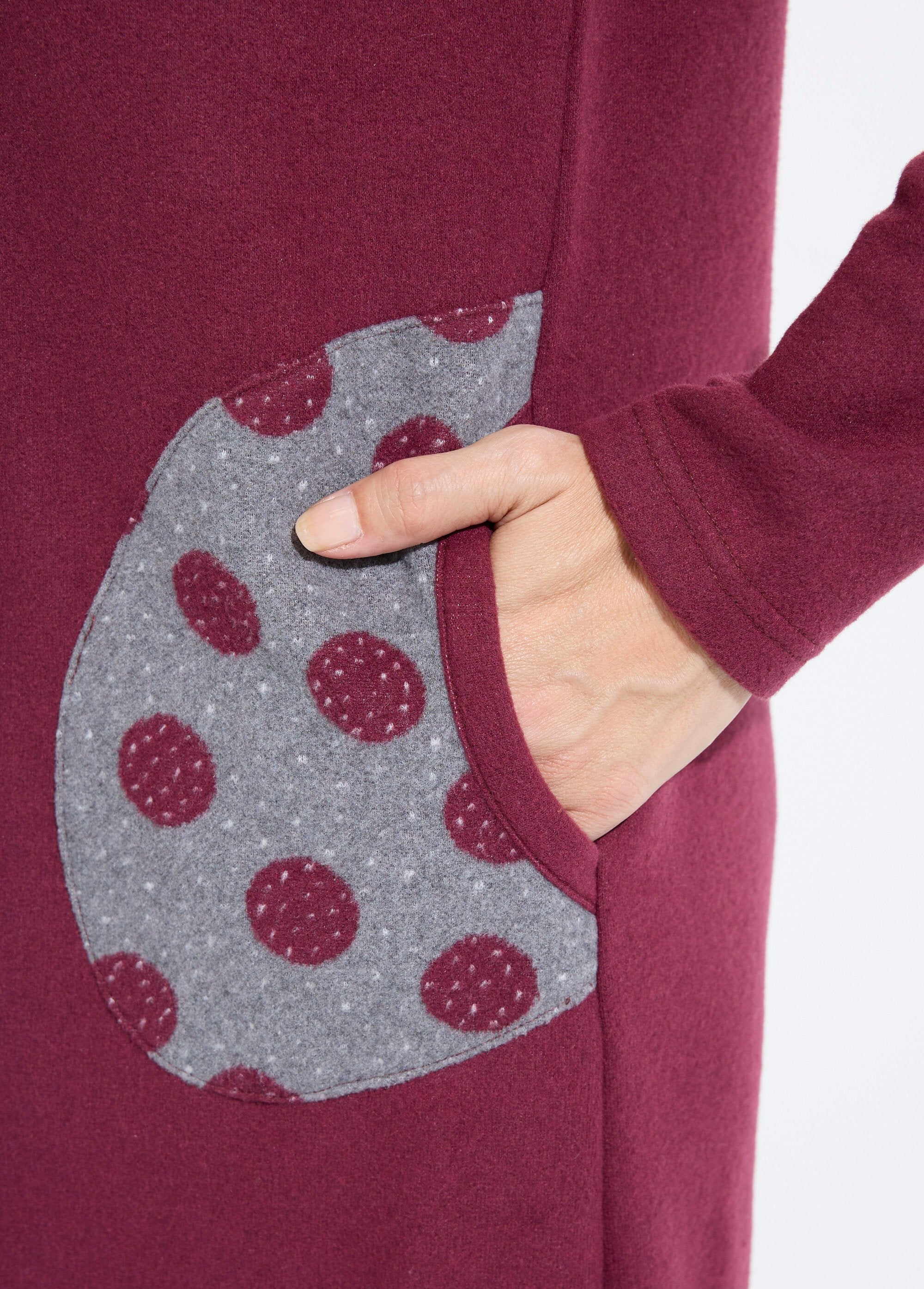 Short_buttoned_bathrobe_in_Milano_mesh_Bordeaux_DE2_slim