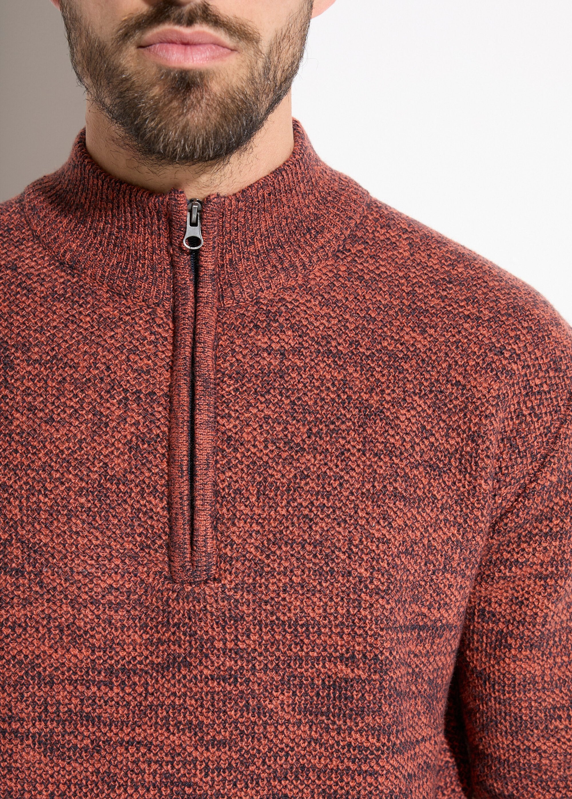 High-neck_zipped_sweater_in_heathered_wool_knit_Brick_DE1_slim