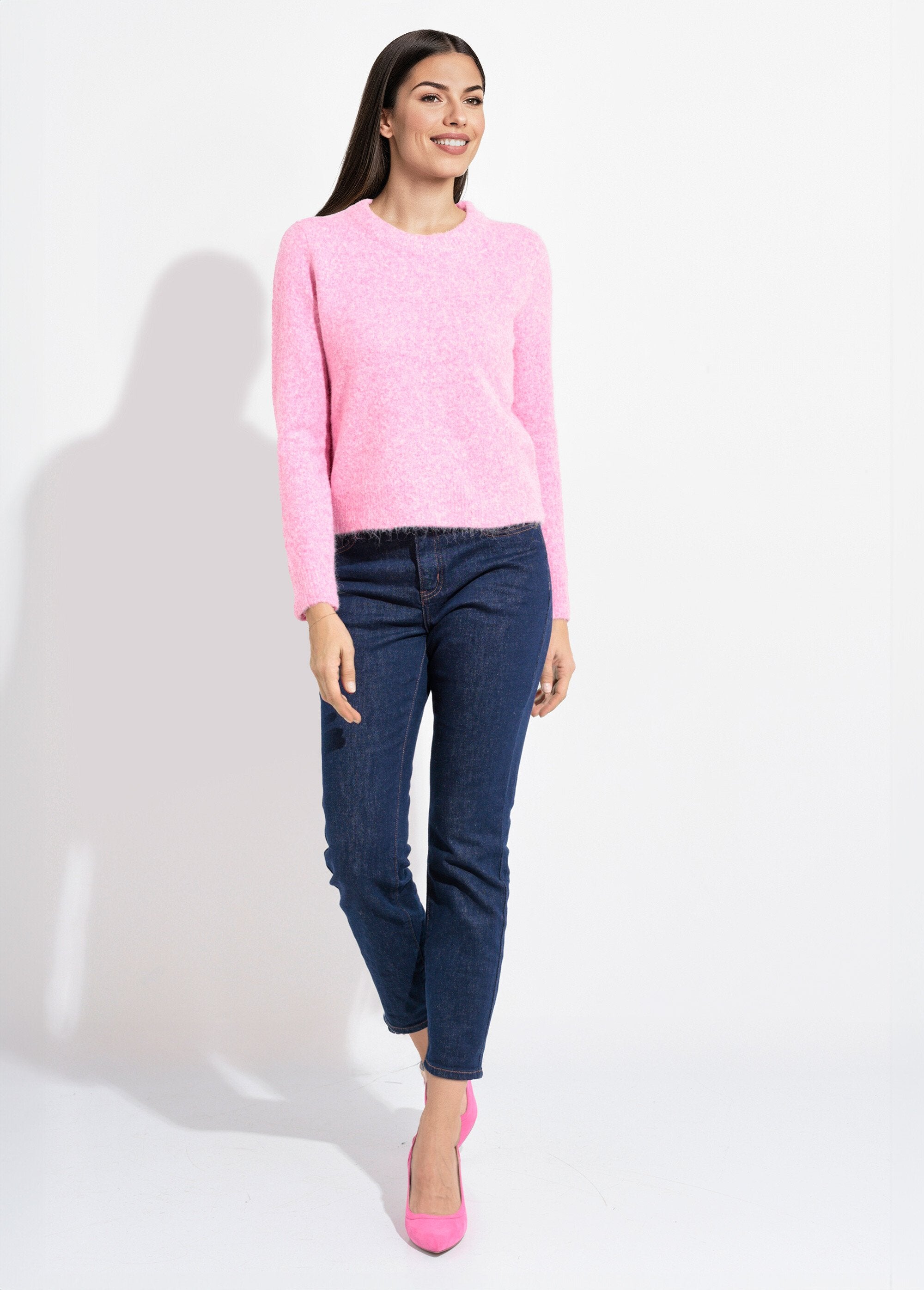 Warm_fluffy_wool_crew_neck_sweater_Pink_SF1_slim