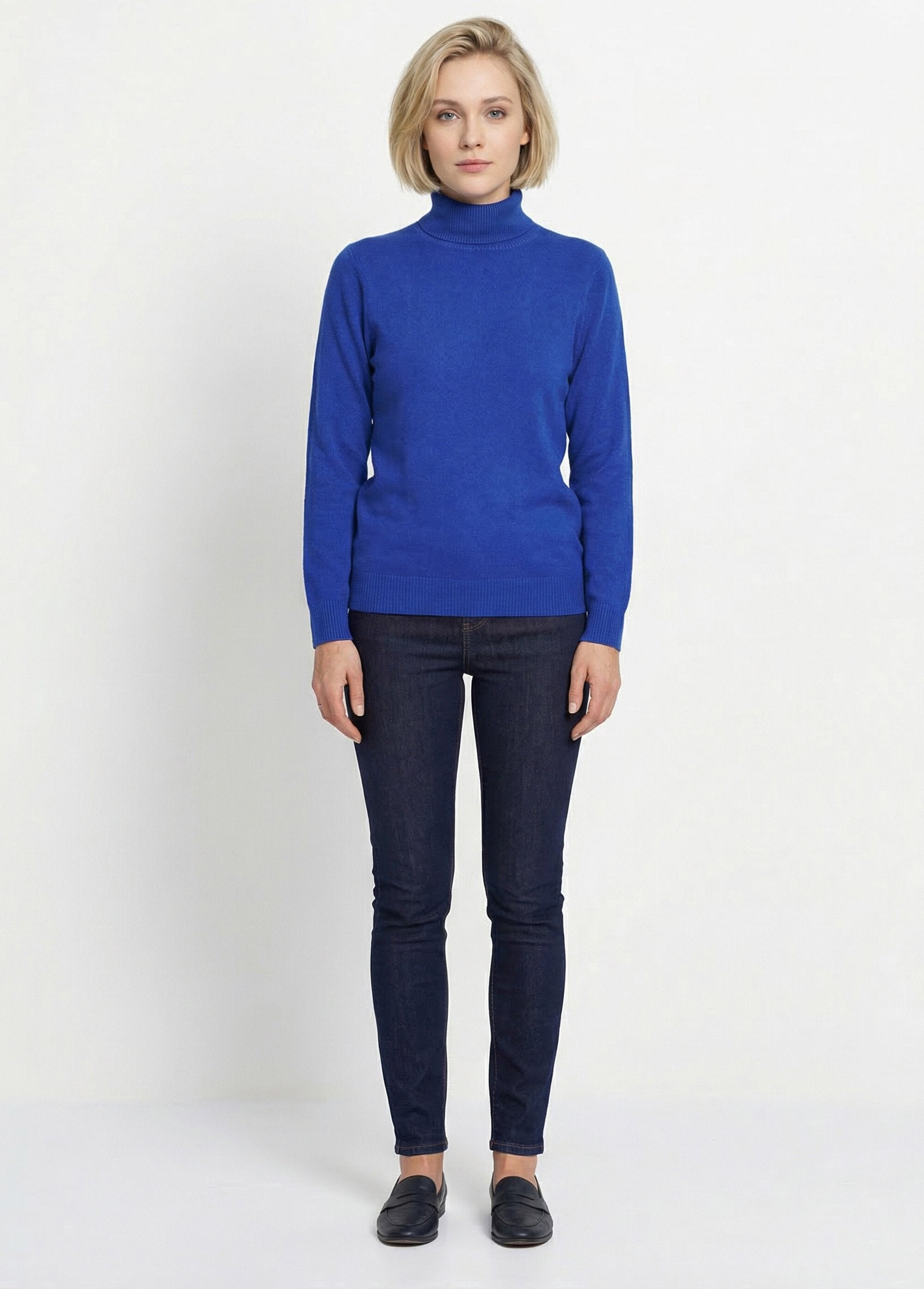 Soft_long-sleeved_turtleneck_sweater_Blue_SF1_slim