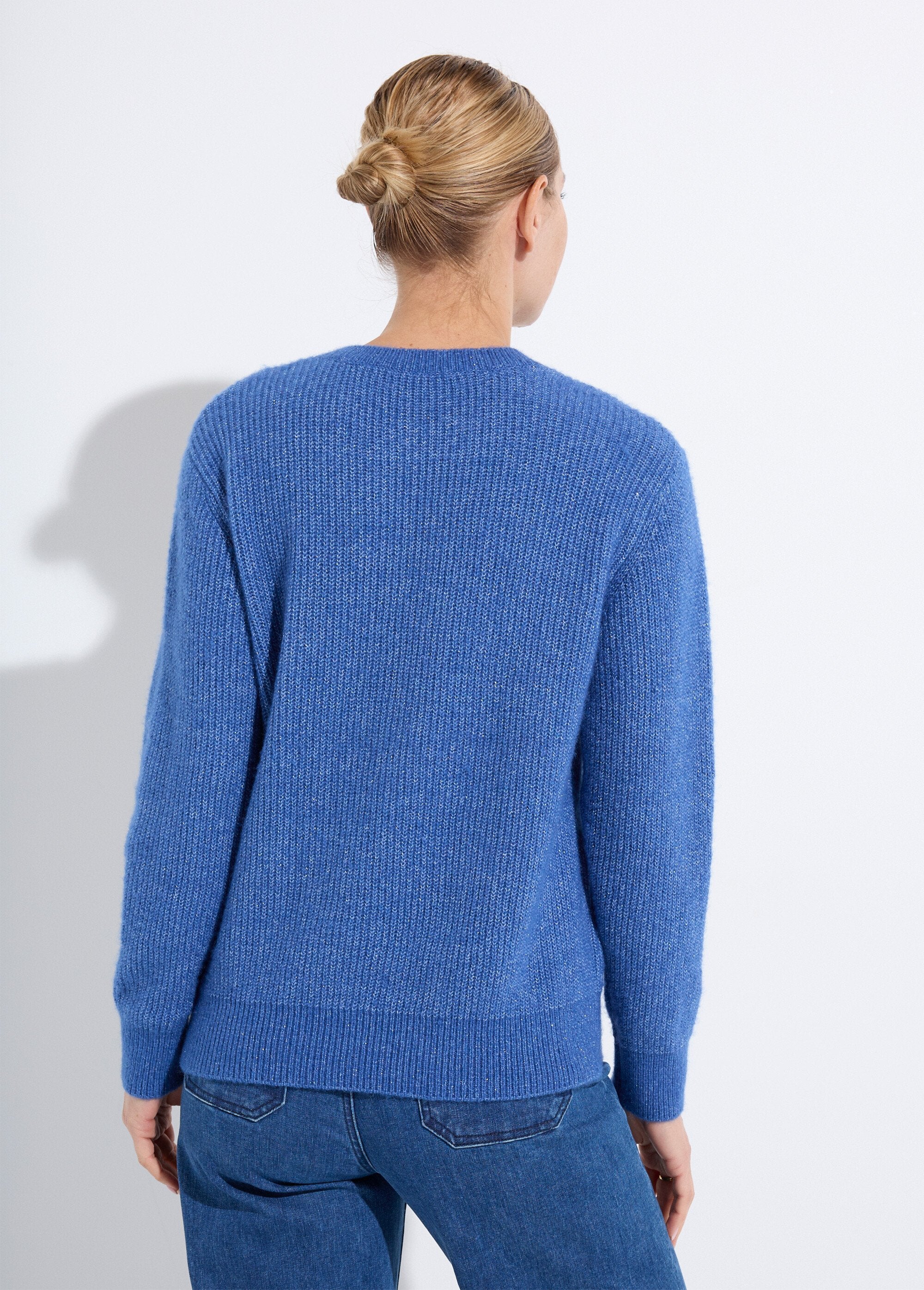 Soft_openwork_sweater_in_recycled_fibers_and_wool_Blue_DO1_slim