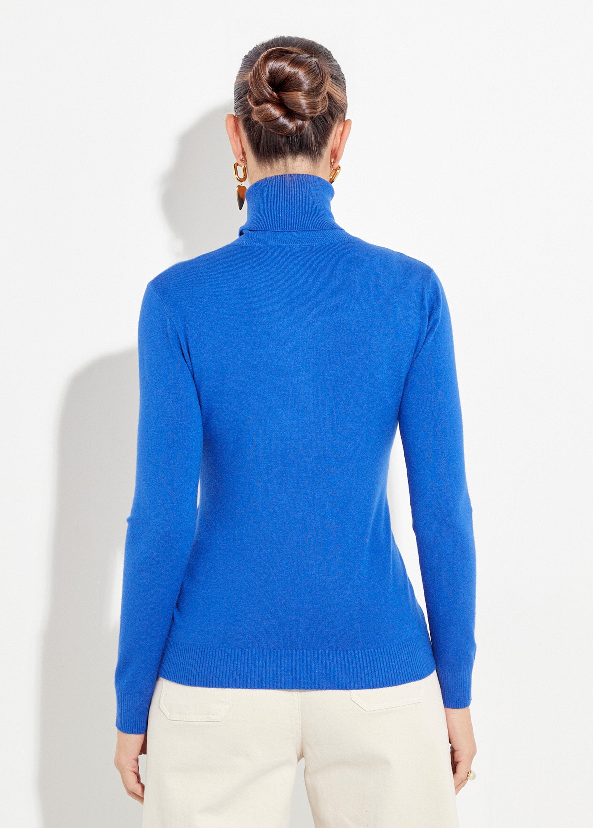 Pull_fin_en_maille_avec_col_roulé_Bleu_vif_DO1_slim