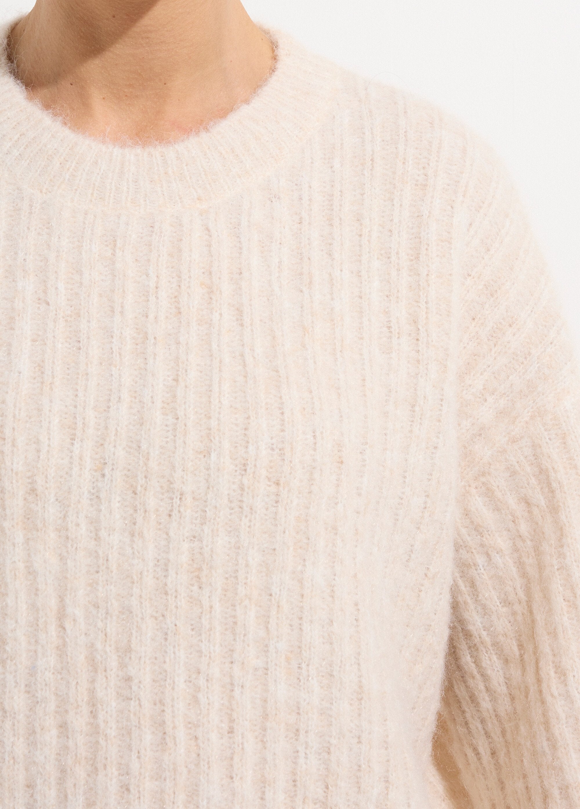 Loose_knit_sweater_with_puff_sleeves_Beige_DE1_slim