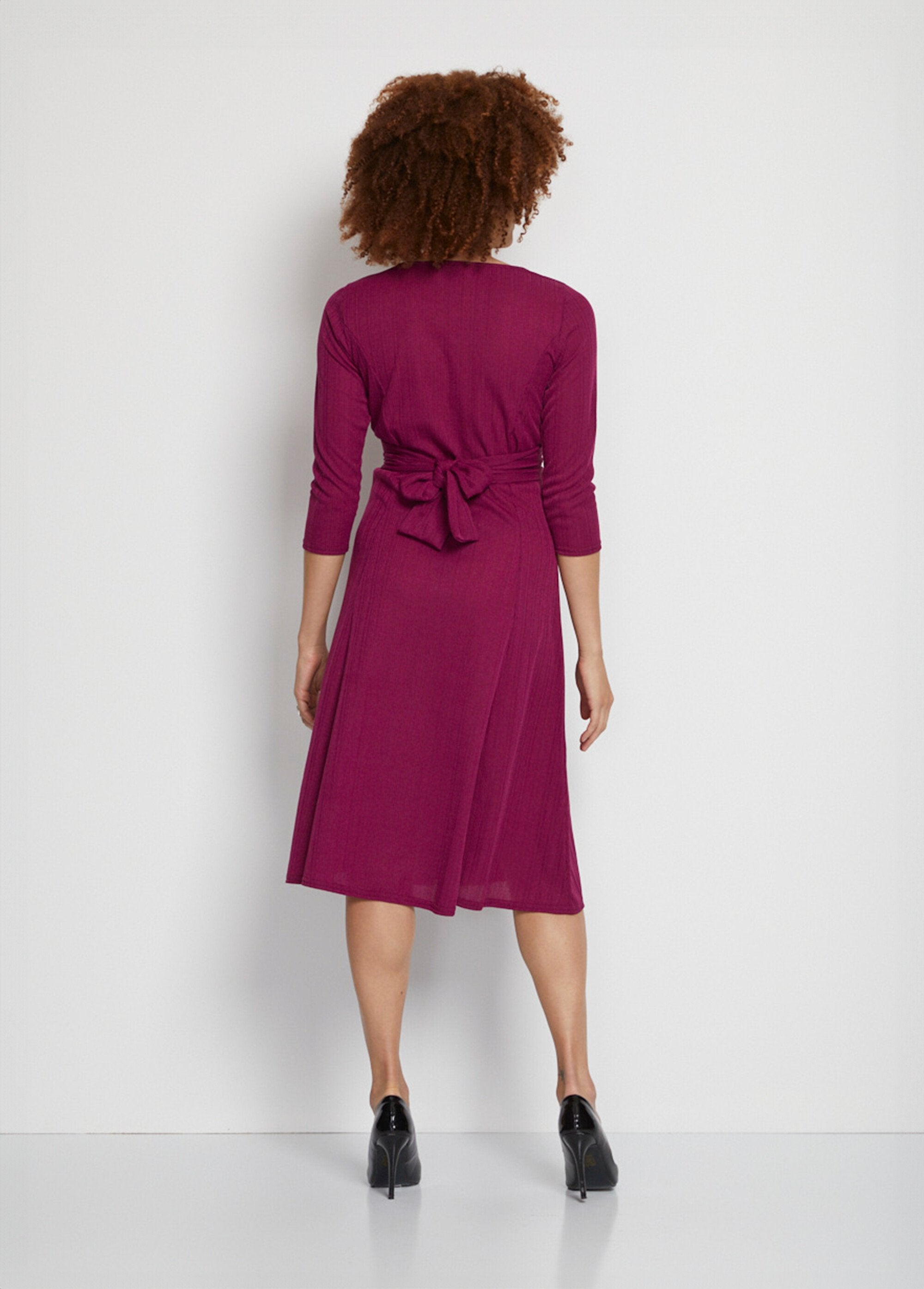 Robe_courte_cache-coeur_en_maille_Prune_DO1_slim