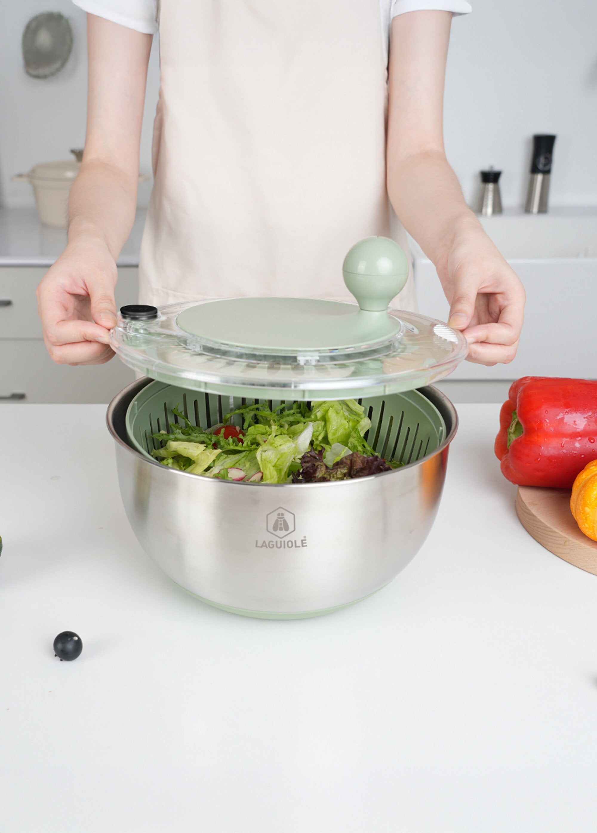 Stainless_steel_salad_bowl/2-in-1_salad_spinner_Olive_and_gray_DE2_slim