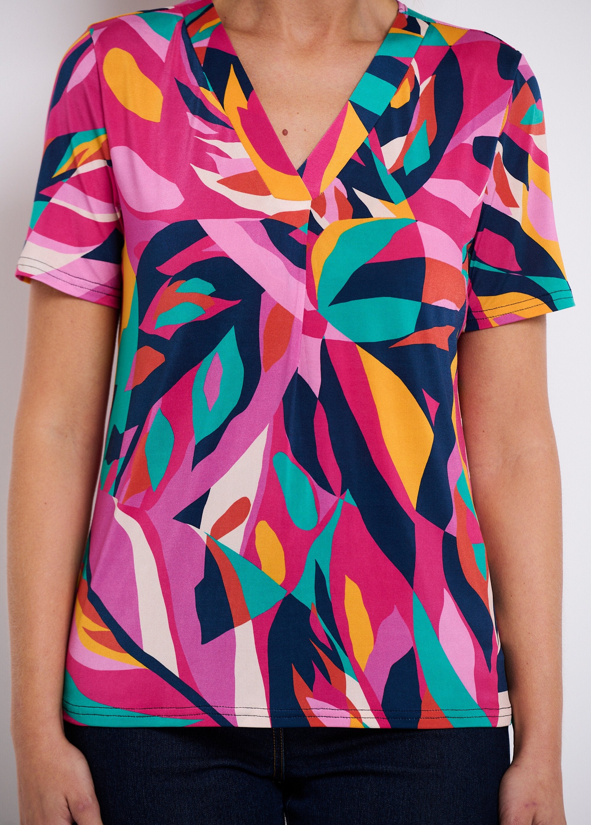 Loose_V-neck_short-sleeved_printed_T-shirt_Multicolor_DE1_slim