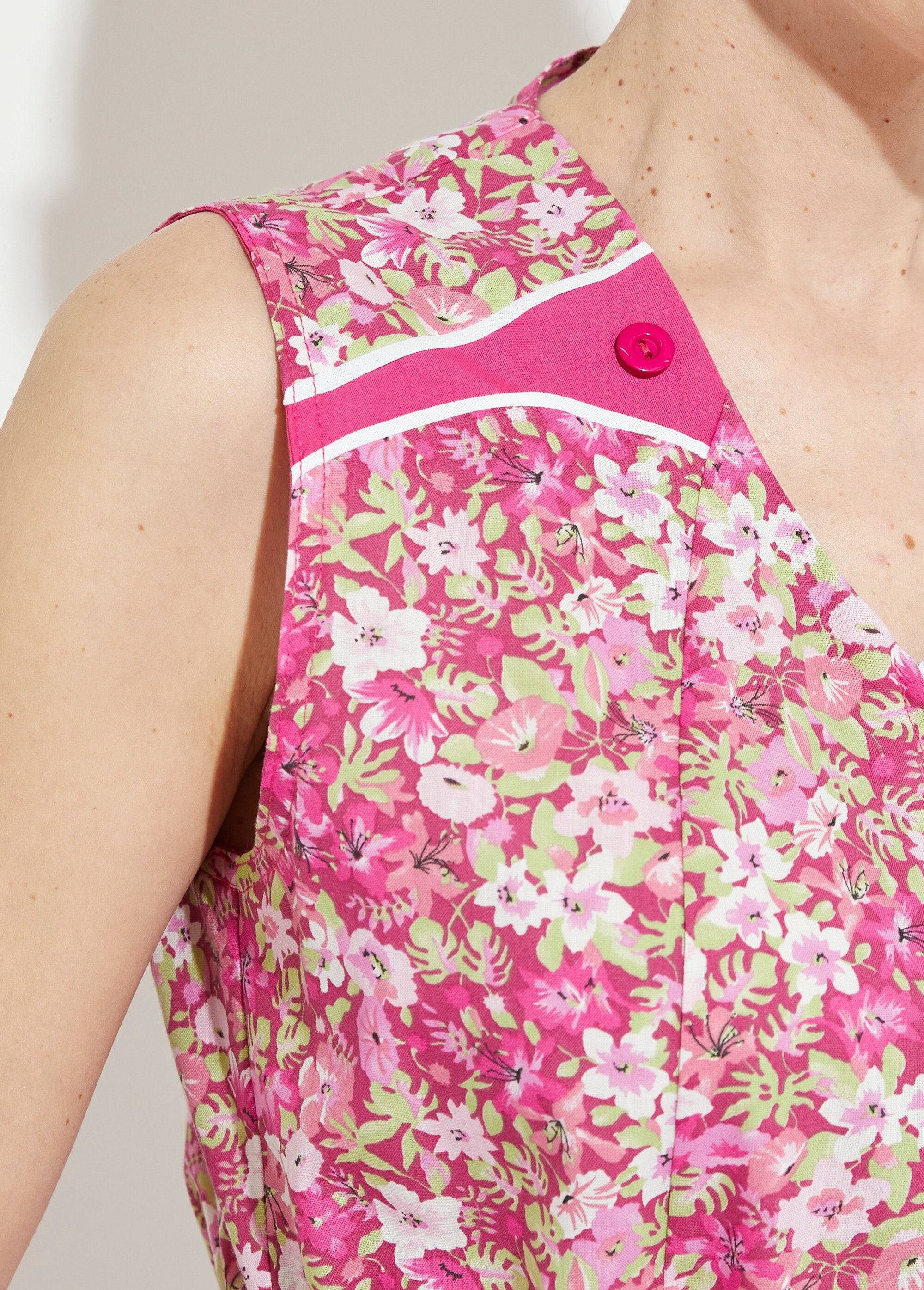 Floral_sleeveless_zipped_apron_Pink_DE2_slim