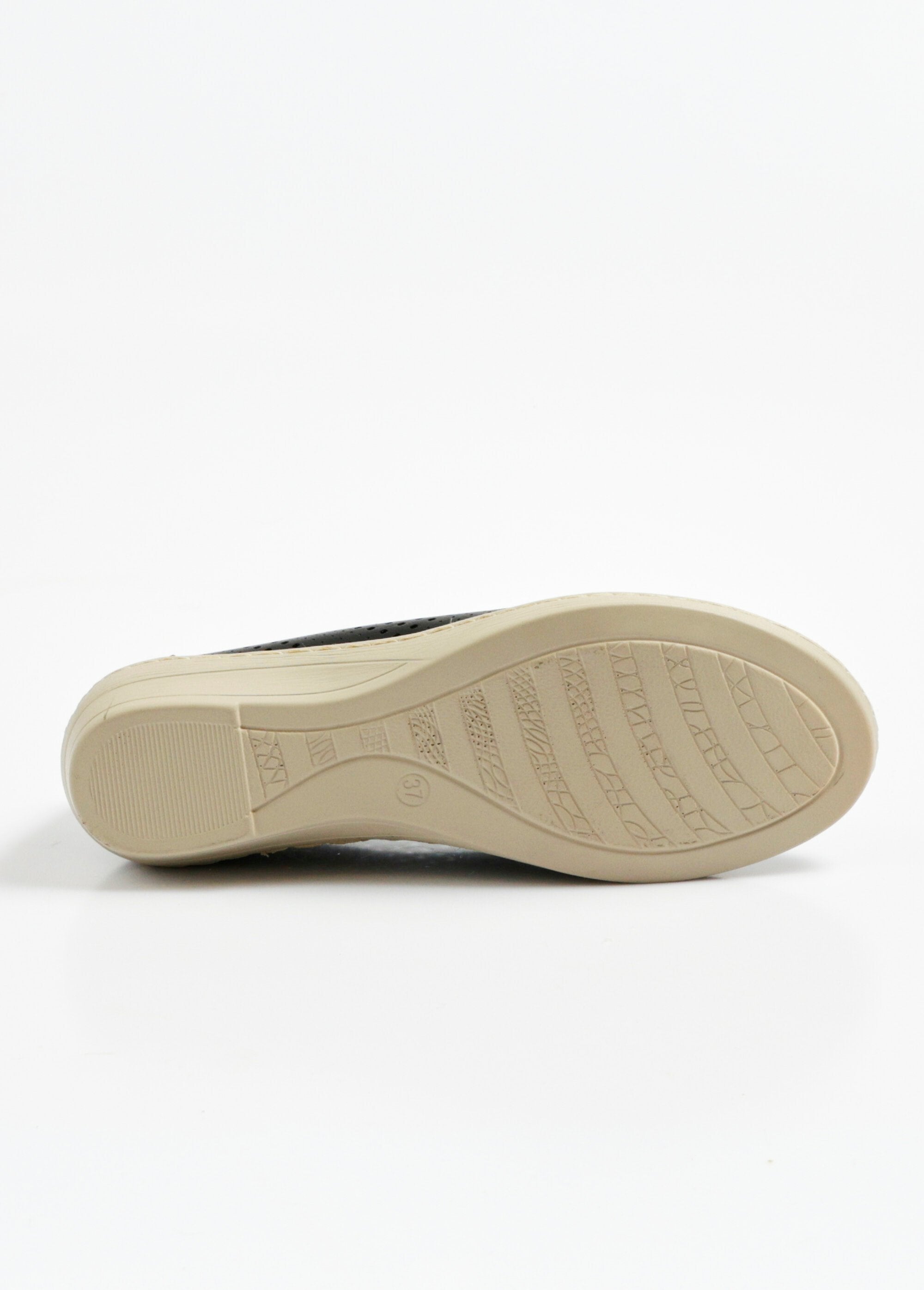 Ballerines_ajourées_avec_bout_ouvert_Noir_UN1_slim