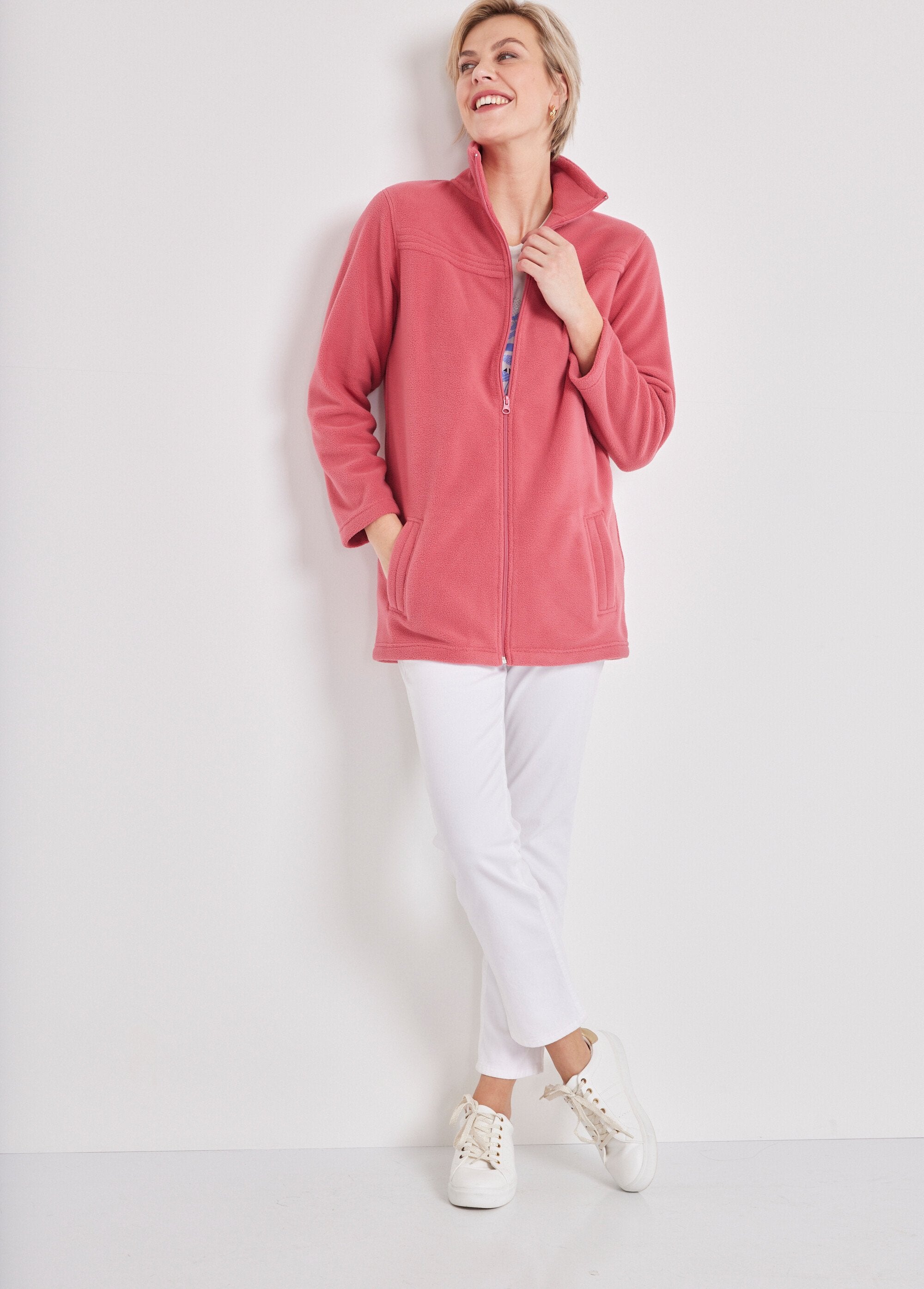 Long-sleeved_zipped_fleece_jacket_Raspberry_SF1_slim