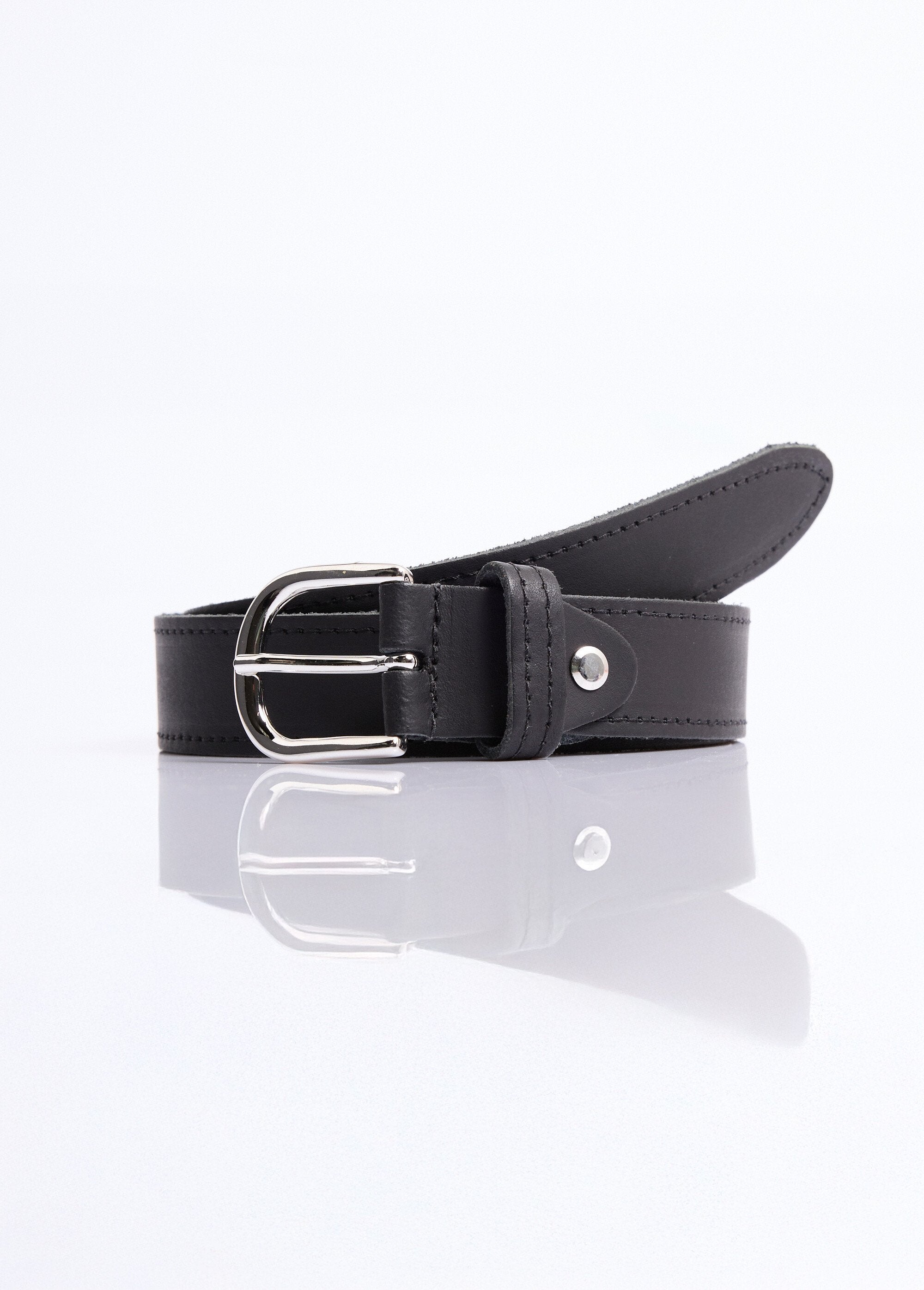 Casual_chic_leather_belt,_raw_edges_Black_FA1_slim