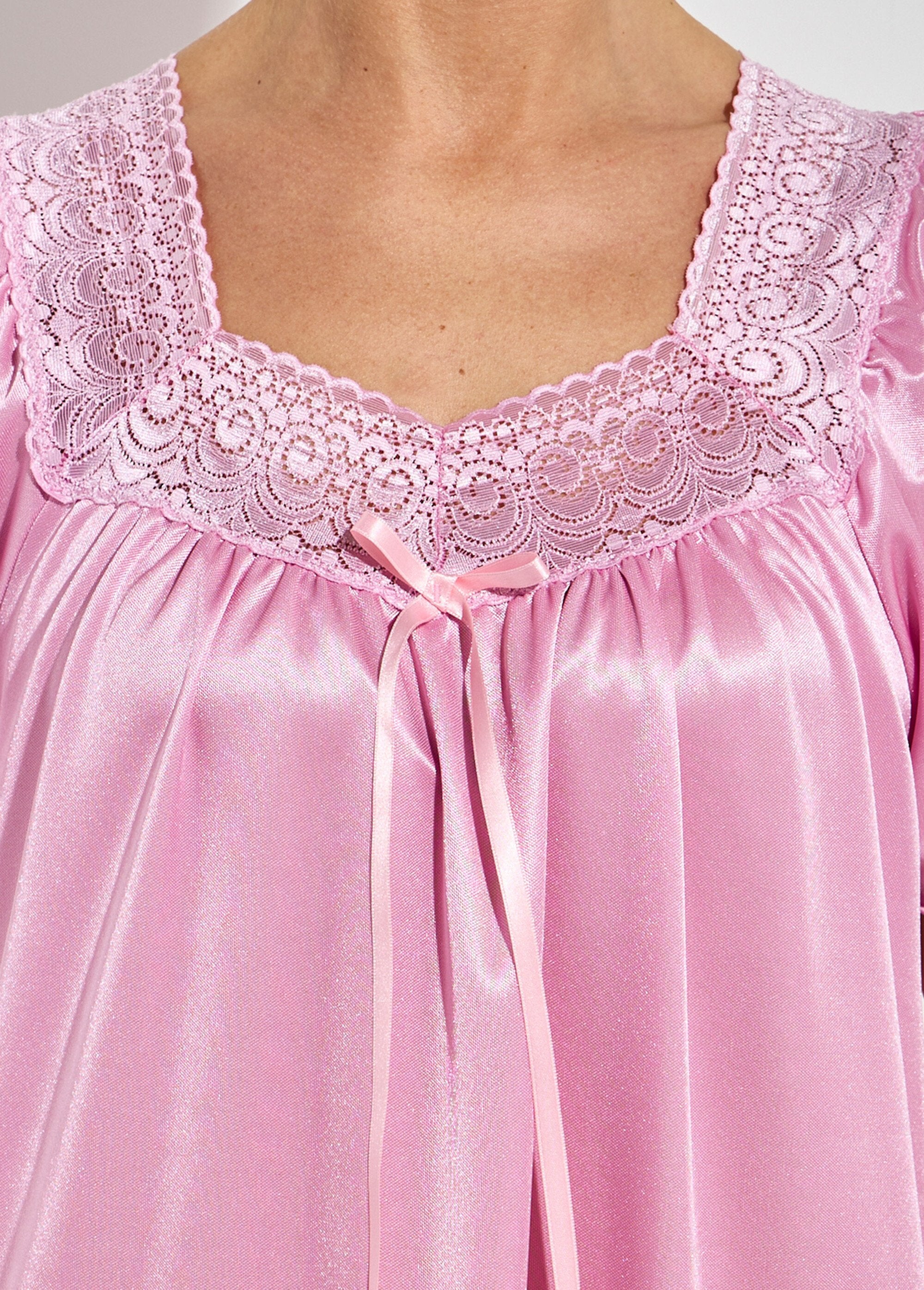 Long_satin_anti-static_lace_nightgown_Pink_DE2_curvy