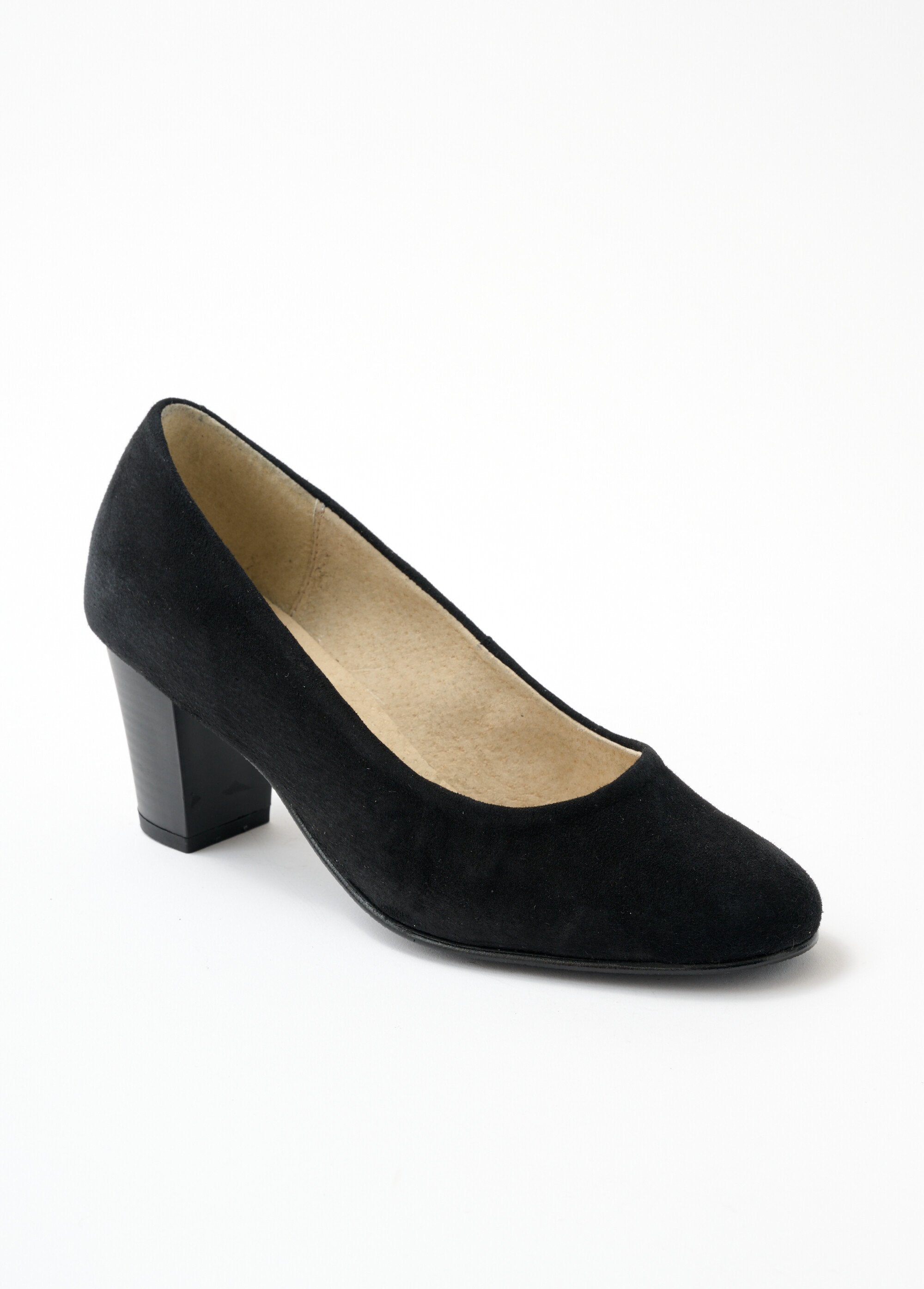 Comfortable_wide_leather_pump_with_round_toe_Black_FA1_slim