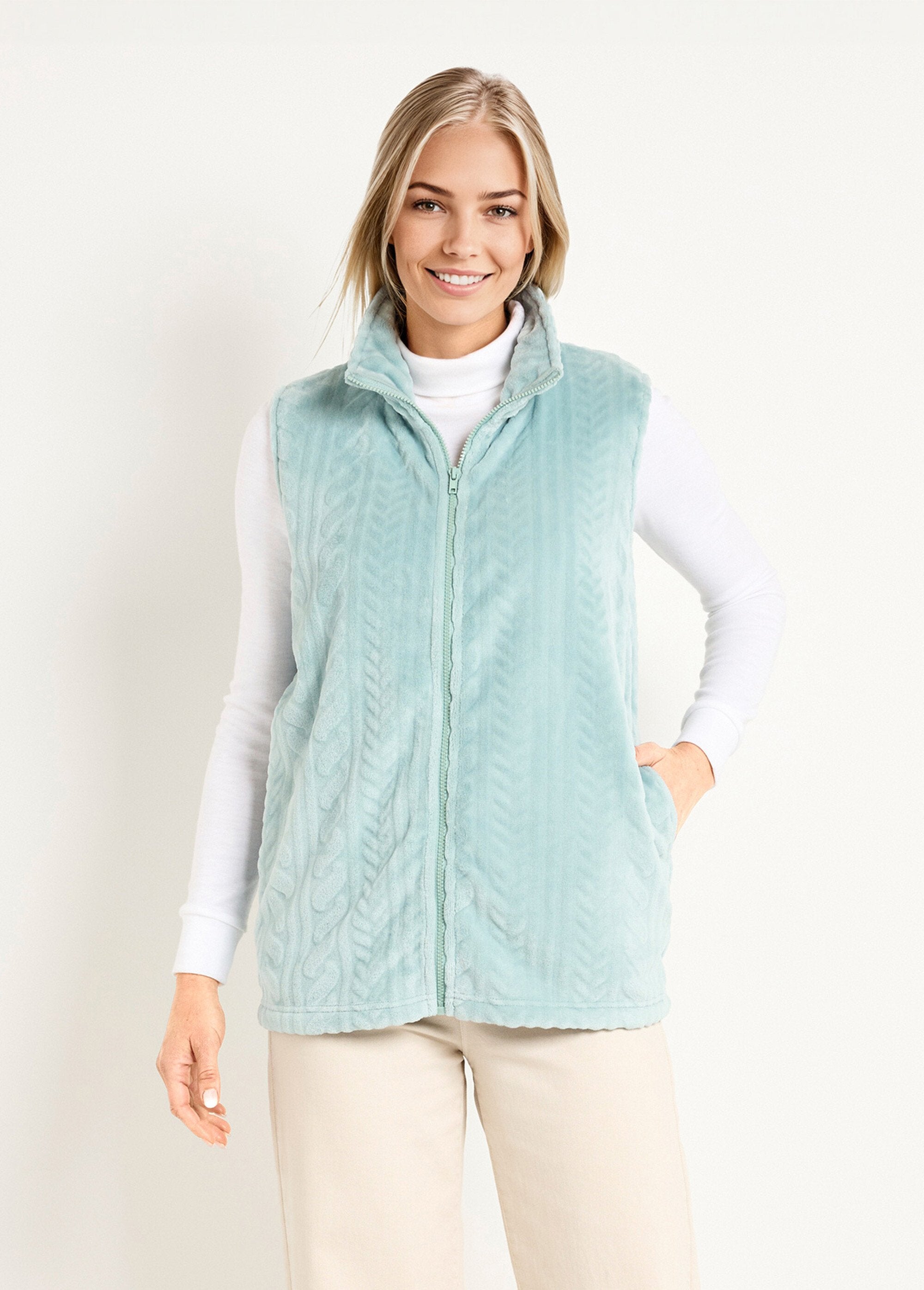Sleeveless_zipped_fleece_vest_with_plush_feel_Green_FA1_slim