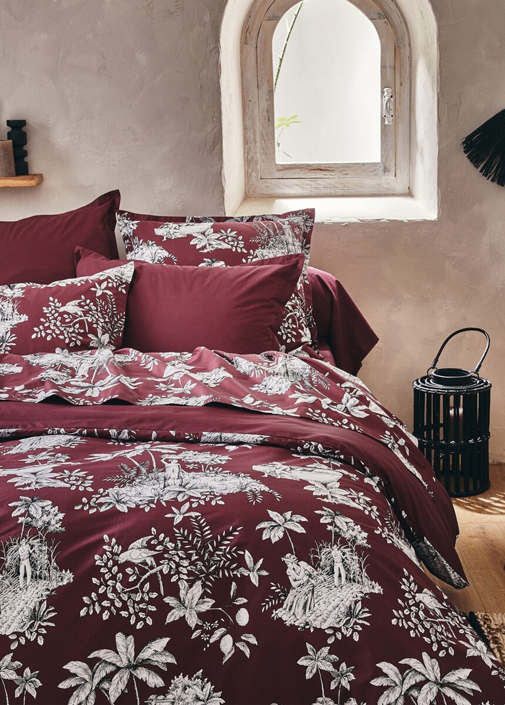 MARTINIQUE_percale_duvet_cover_Garnet_FA1_slim