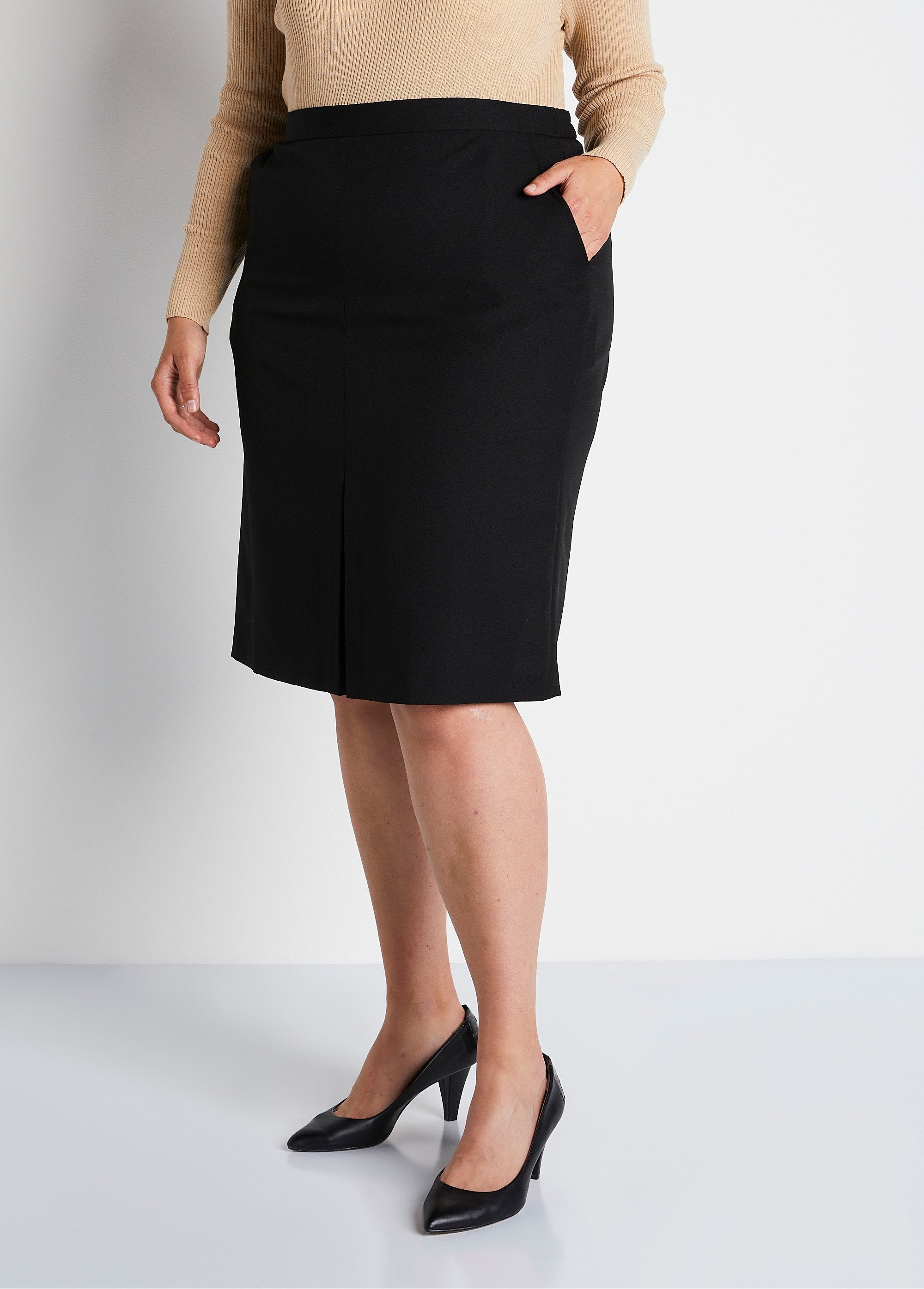 Mid-length_straight_skirt_in_wrinkle-free_fabric_Black_DR1_curvy