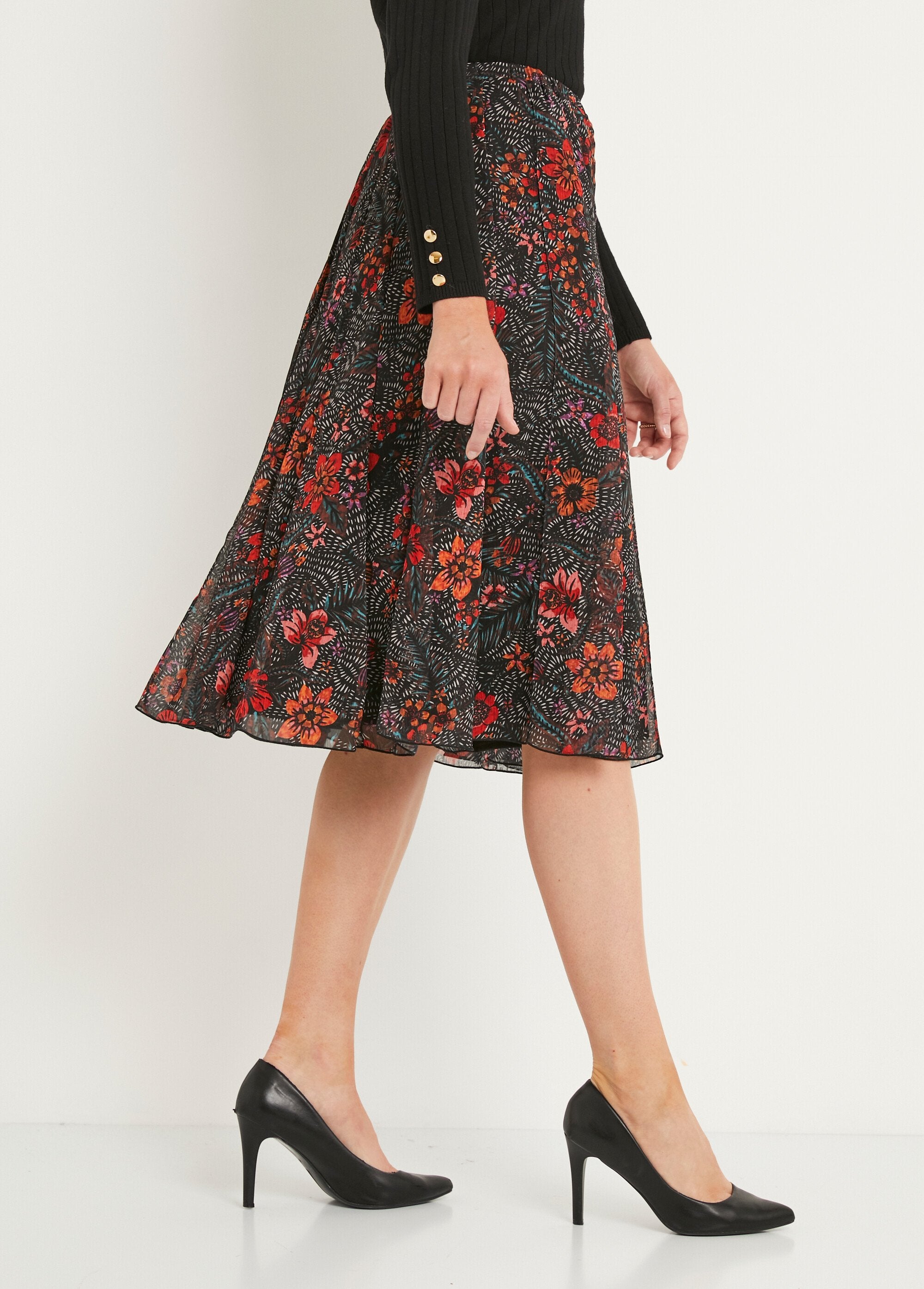 Long_flared_skirt_in_floral_voile_Black_and_red_DR1_slim