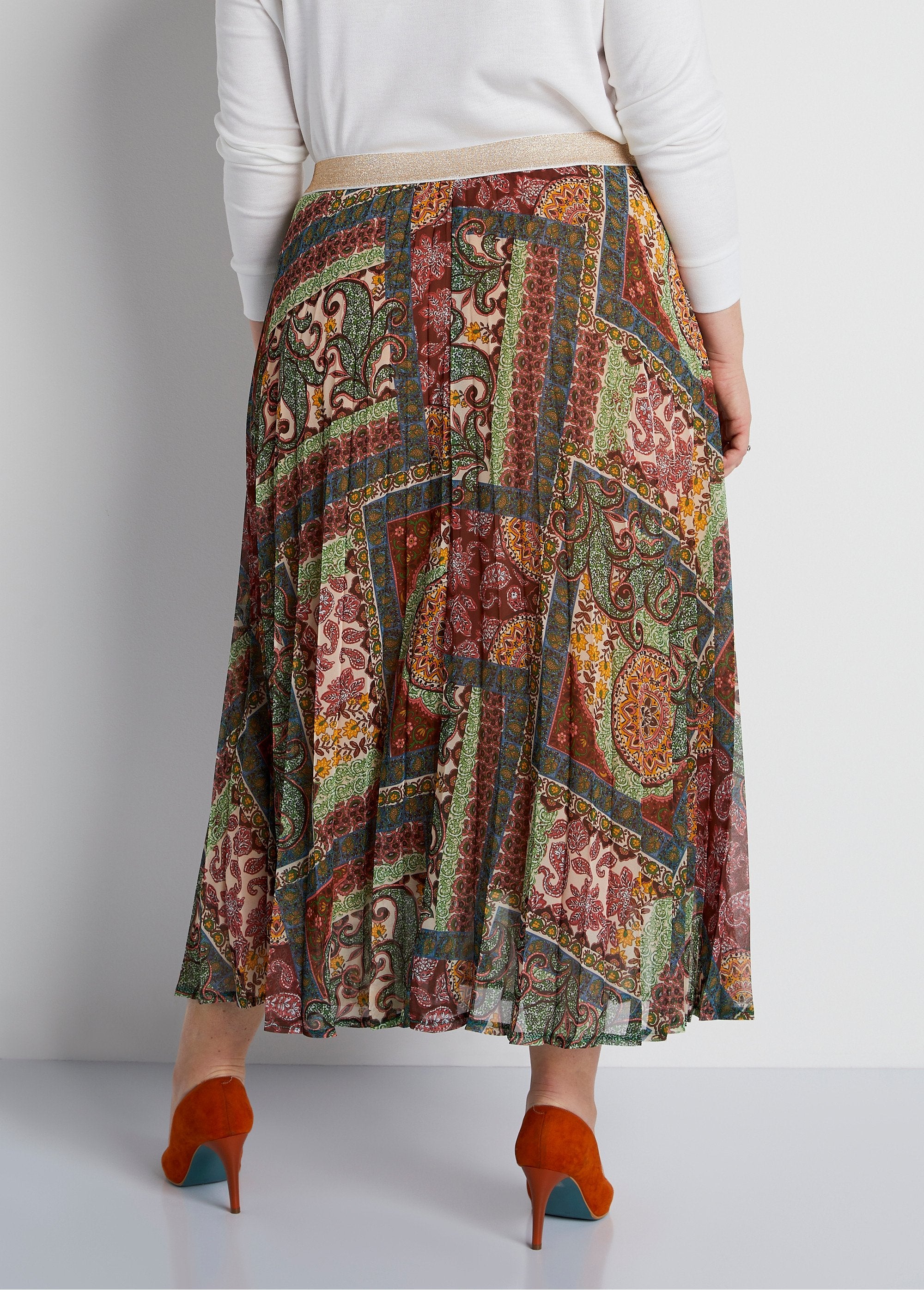 Printed_pleated_long_skirt_Camel_print_DO1_curvy