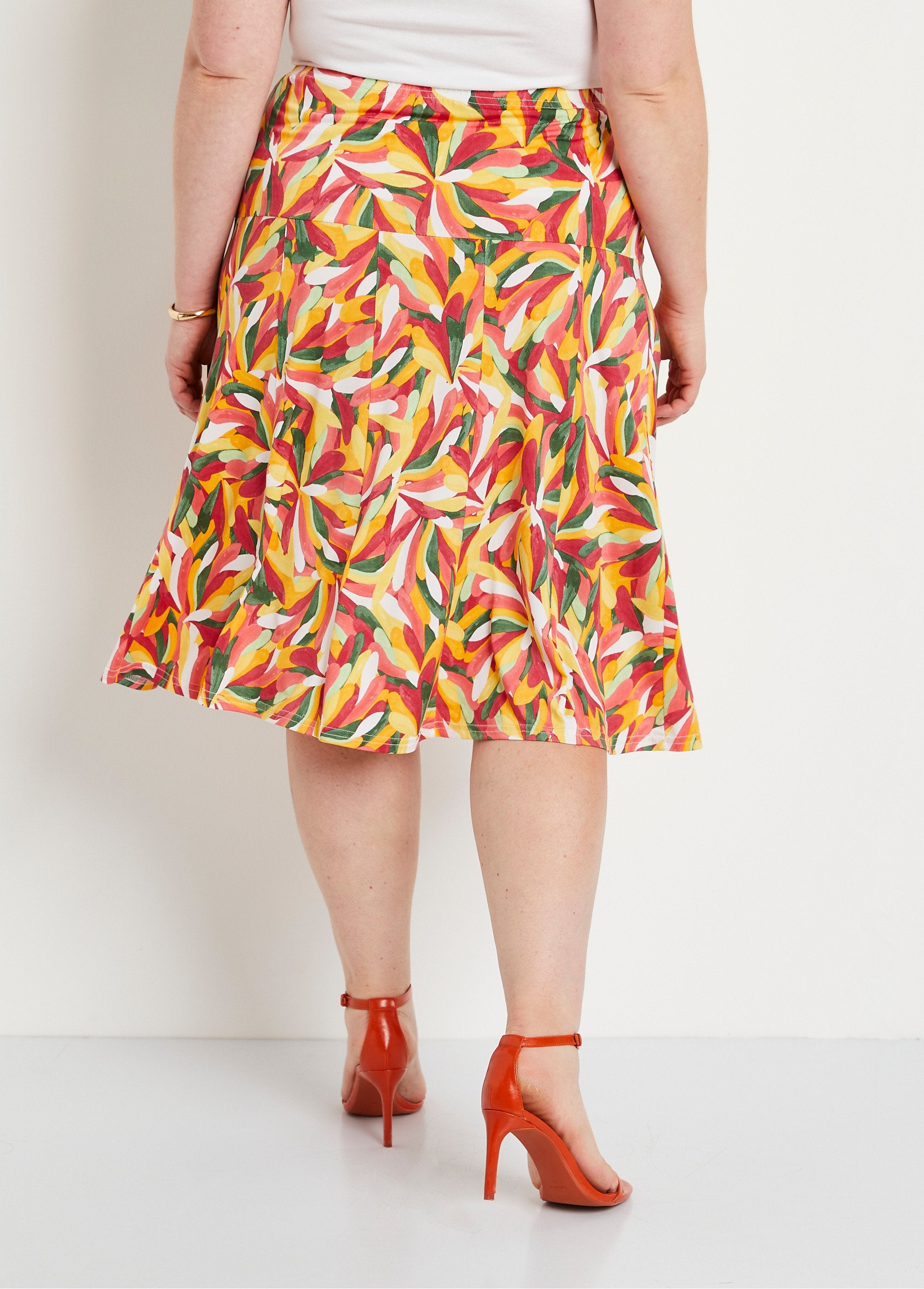 Printed_flared_mid-length_skirt_Paprika_and_honey_DO1_curvy