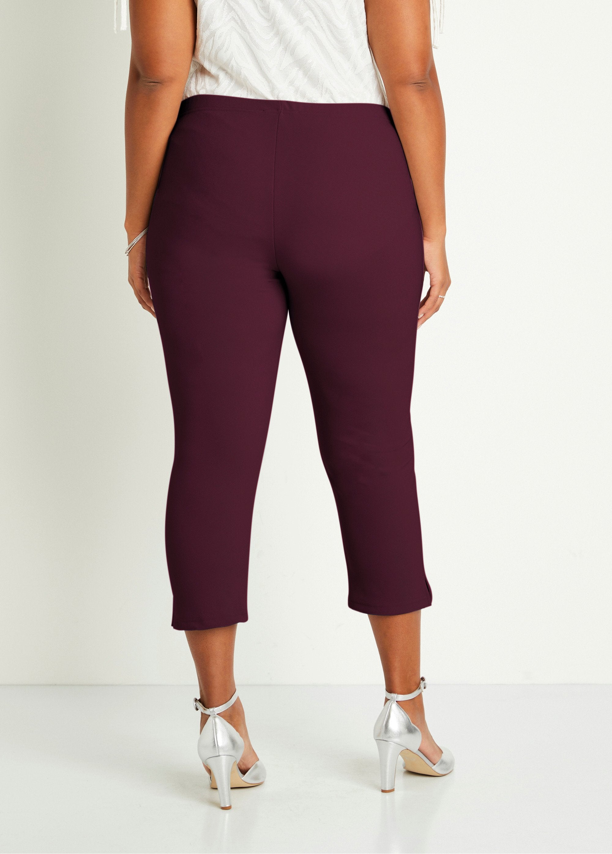 Ribbed_elasticated_waist_cropped_pants_Bordeaux_DO1_curvy