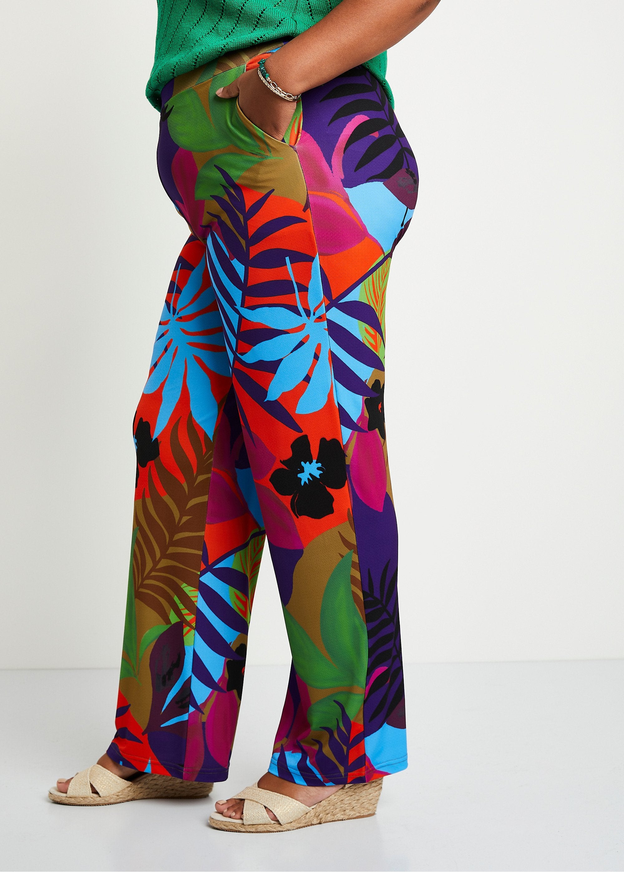 Loose_printed_elasticated_waist_pants_Multicolor_DR1_curvy