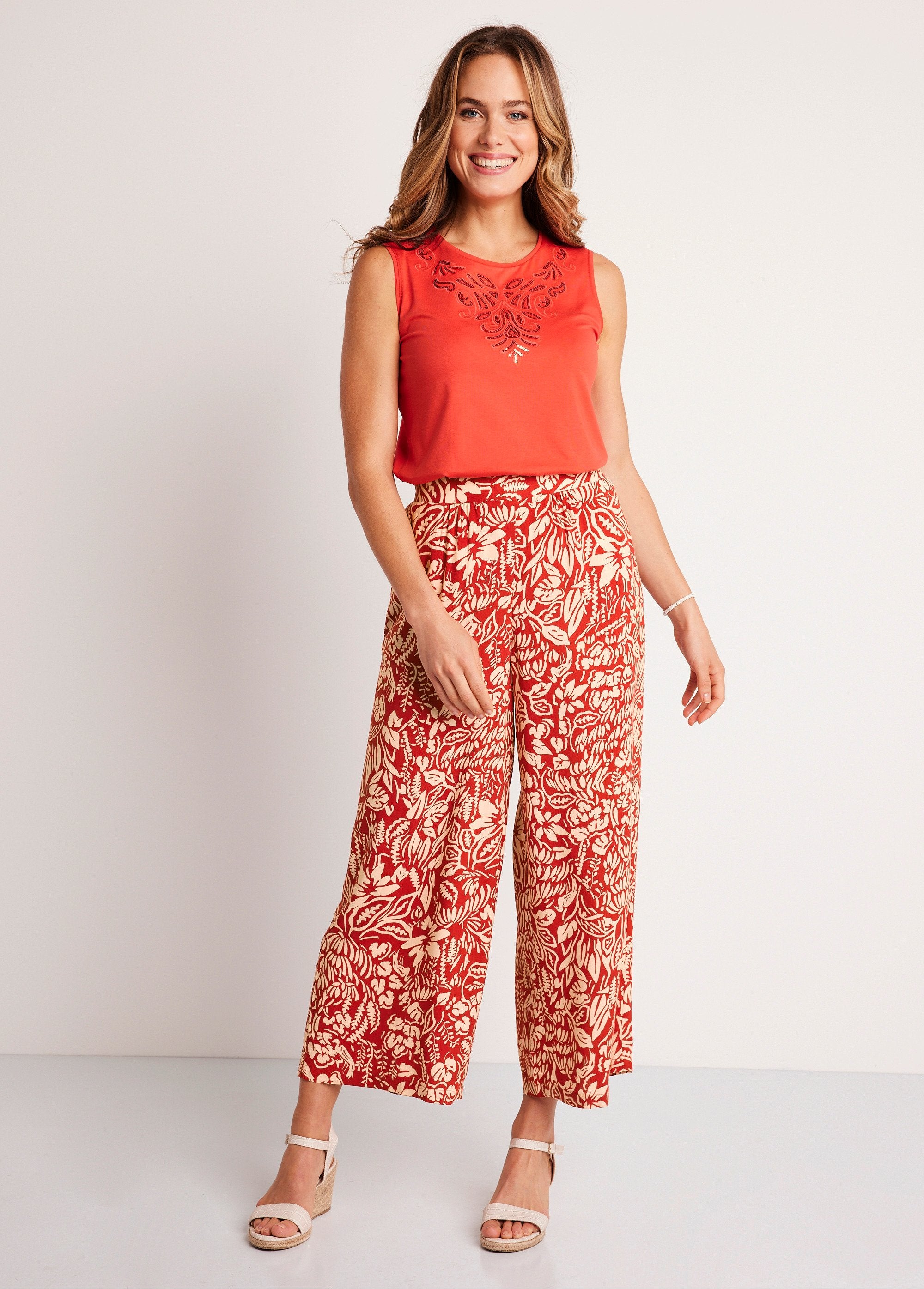 Wide_floral_or_plain_elasticated_waist_pants_Tomette_and_ecru_SF1_slim