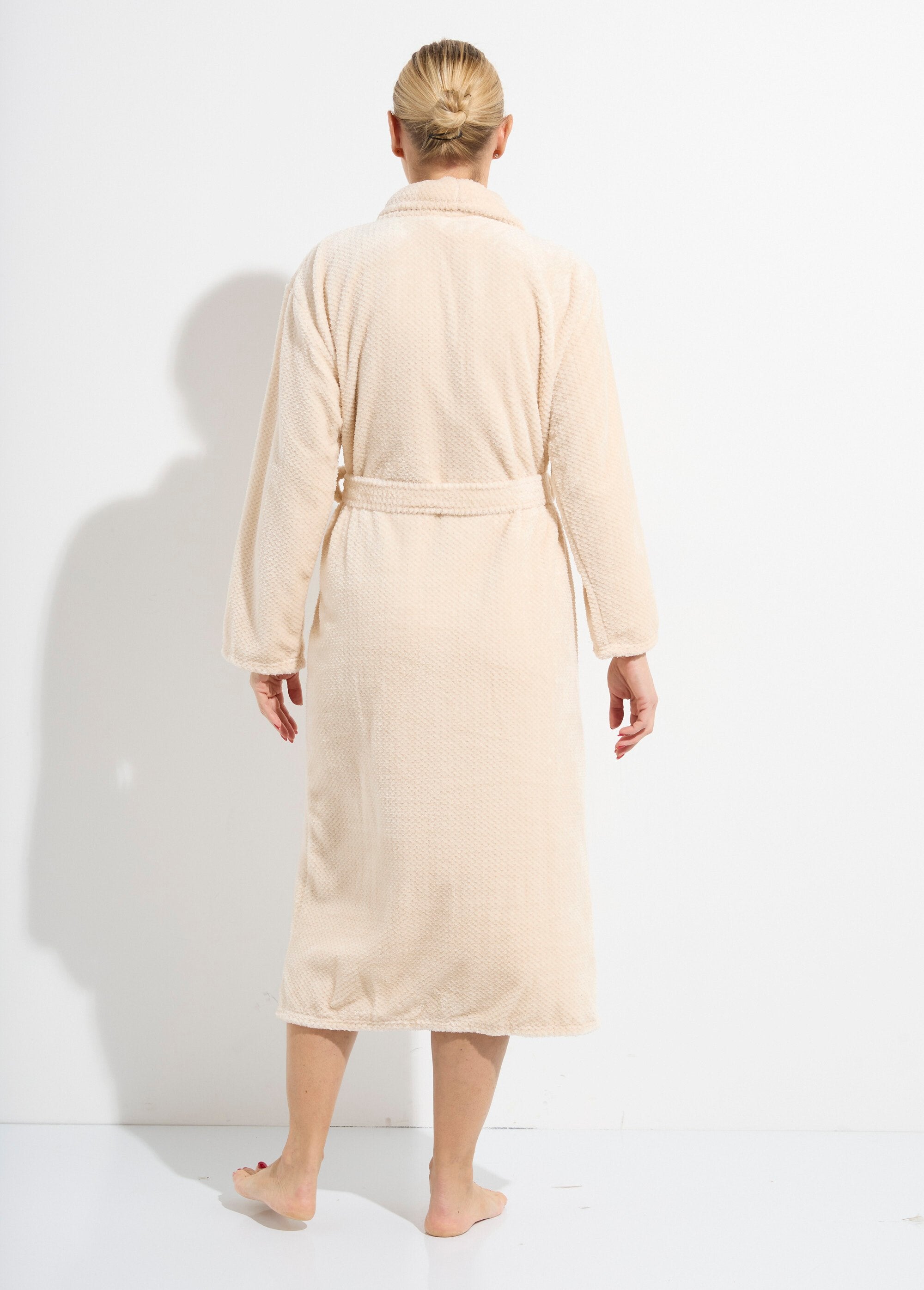 Long_fancy_fleece_bathrobe_Ivory_DO1_slim