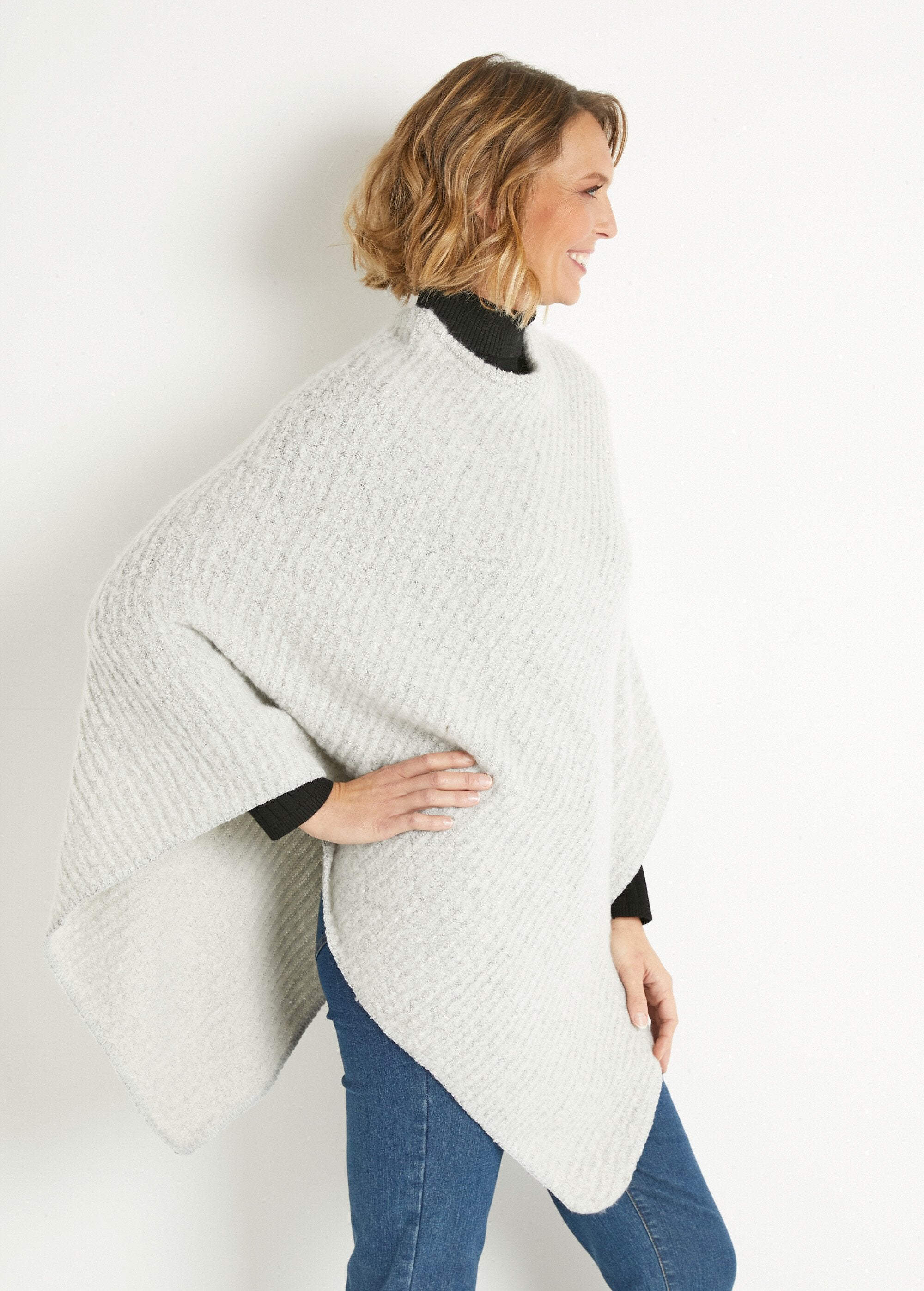 Warm_fluffy_knit_poncho_Gray_DR1_slim