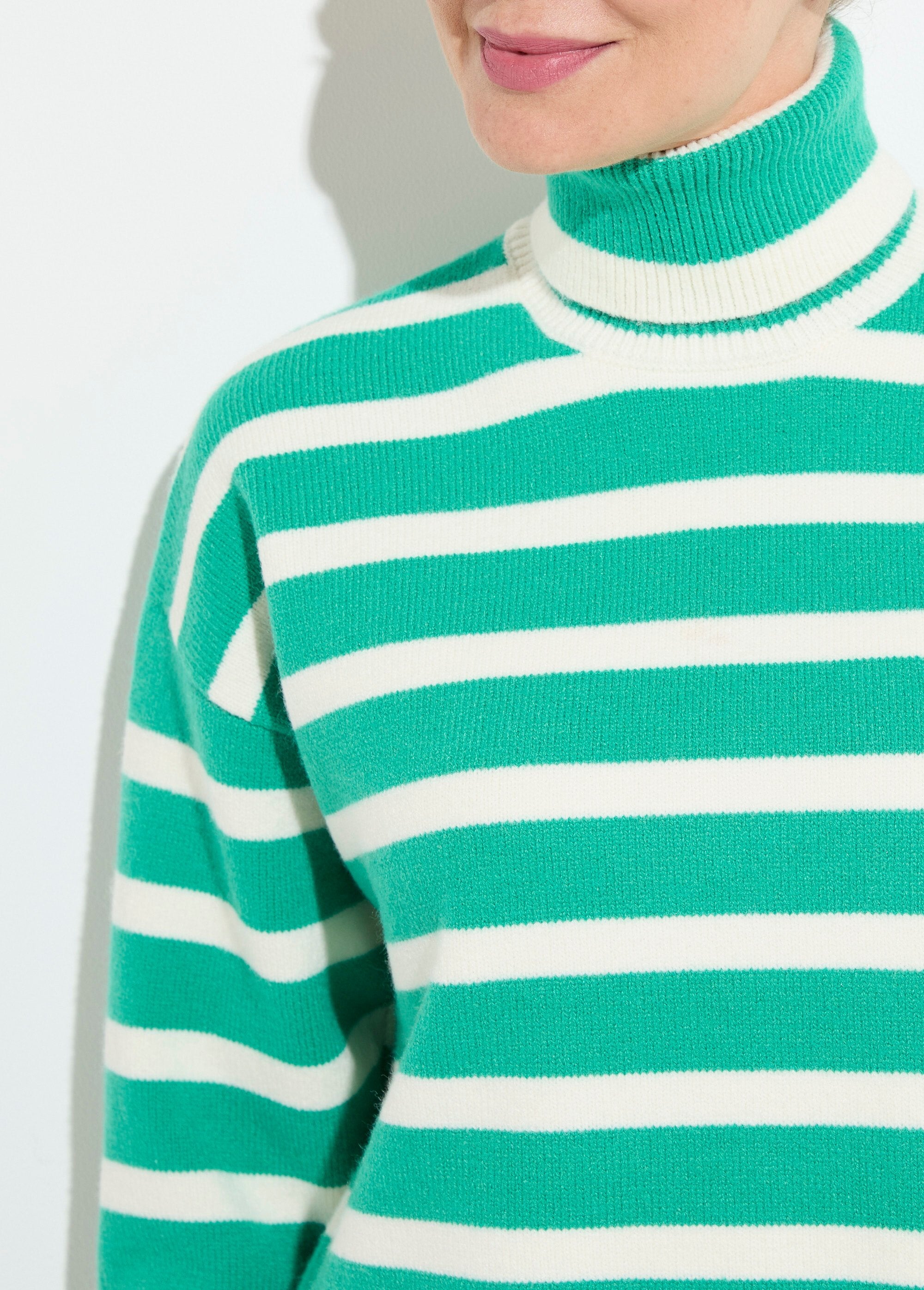Turtleneck_sweater_with_long,_dropped_sleeves_Green_stripe_DE1_slim