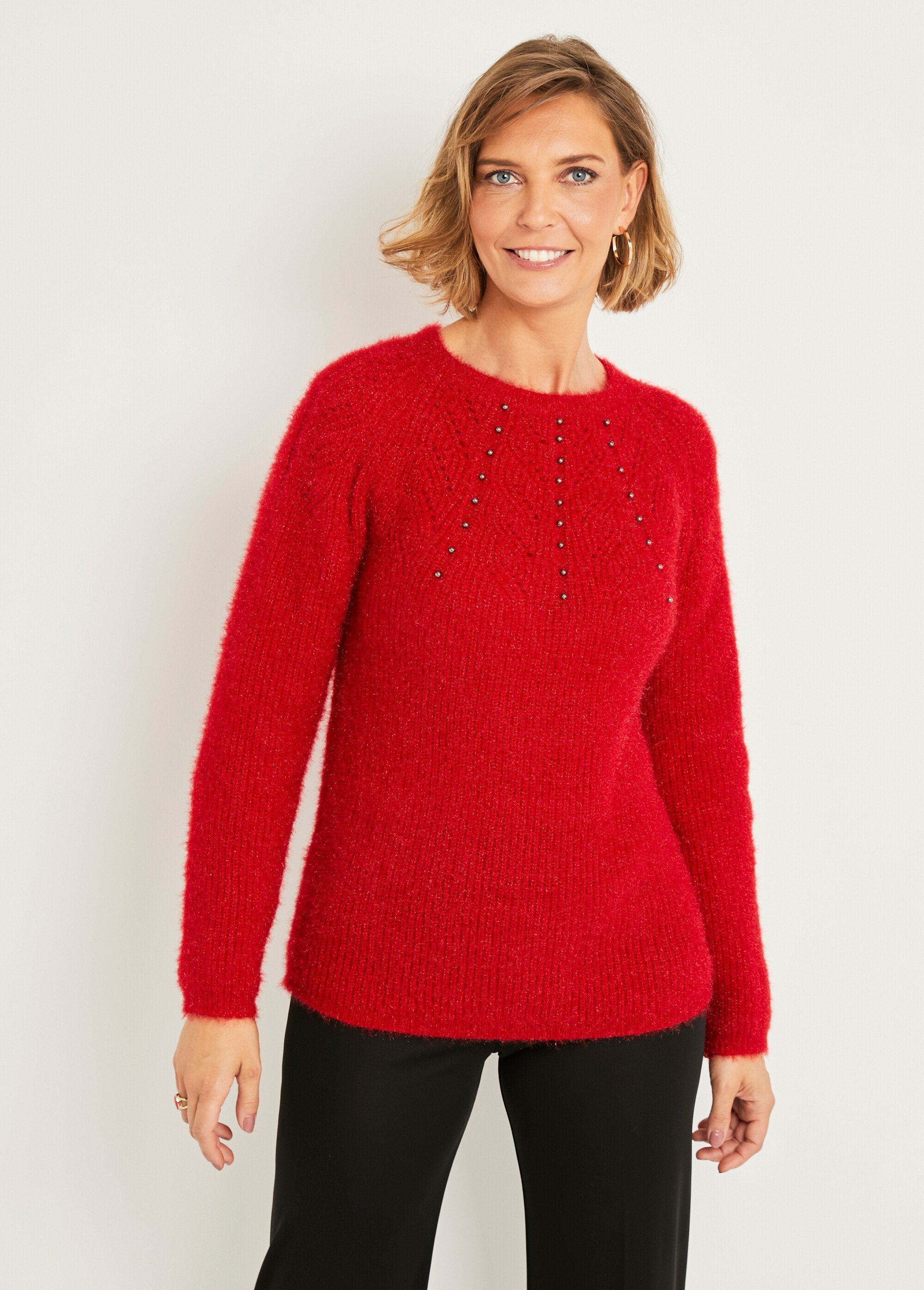 Pull_doux_maille_poilue_col_rond_perlé_ajouré_Rouge_FA1_slim