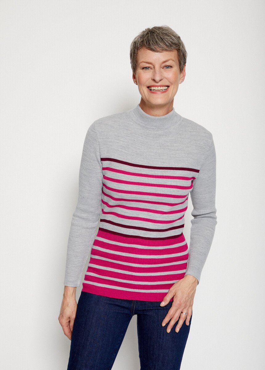 Short_ribbed_knit_high_neck_sweater_Fuschia_stripe_FA1_slim