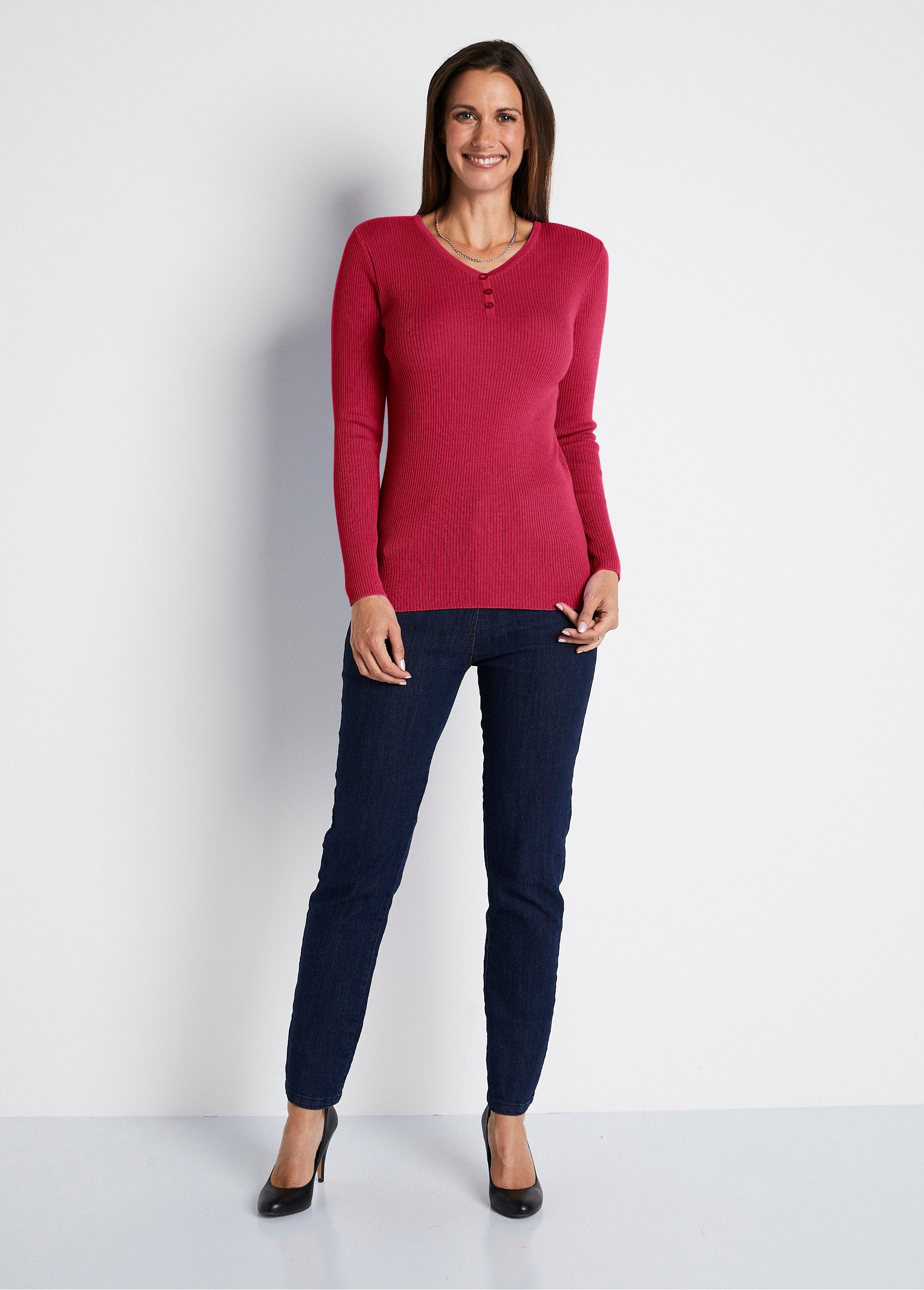 Tunisian_neckline_sweater_with_merino_wool_Raspberry_SF1_slim