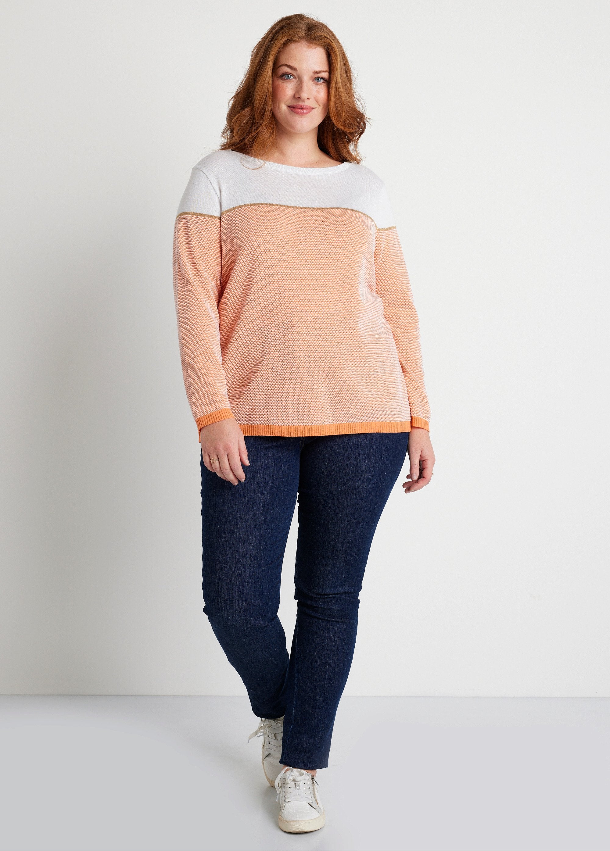 Thin_round_neck_long_sleeve_sweater_White_and_orange_SF1_curvy