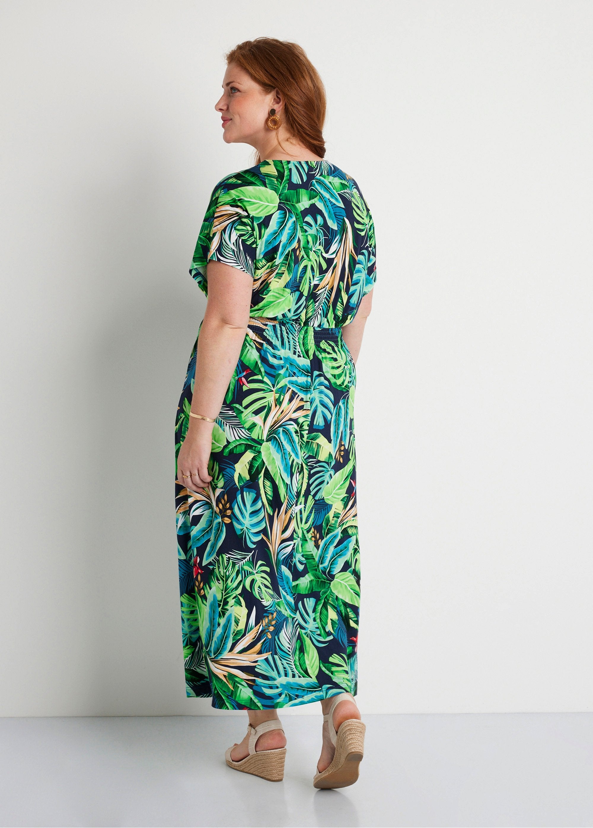 Long_flared_tropical_print_dress_Green_Imp_DO1_curvy