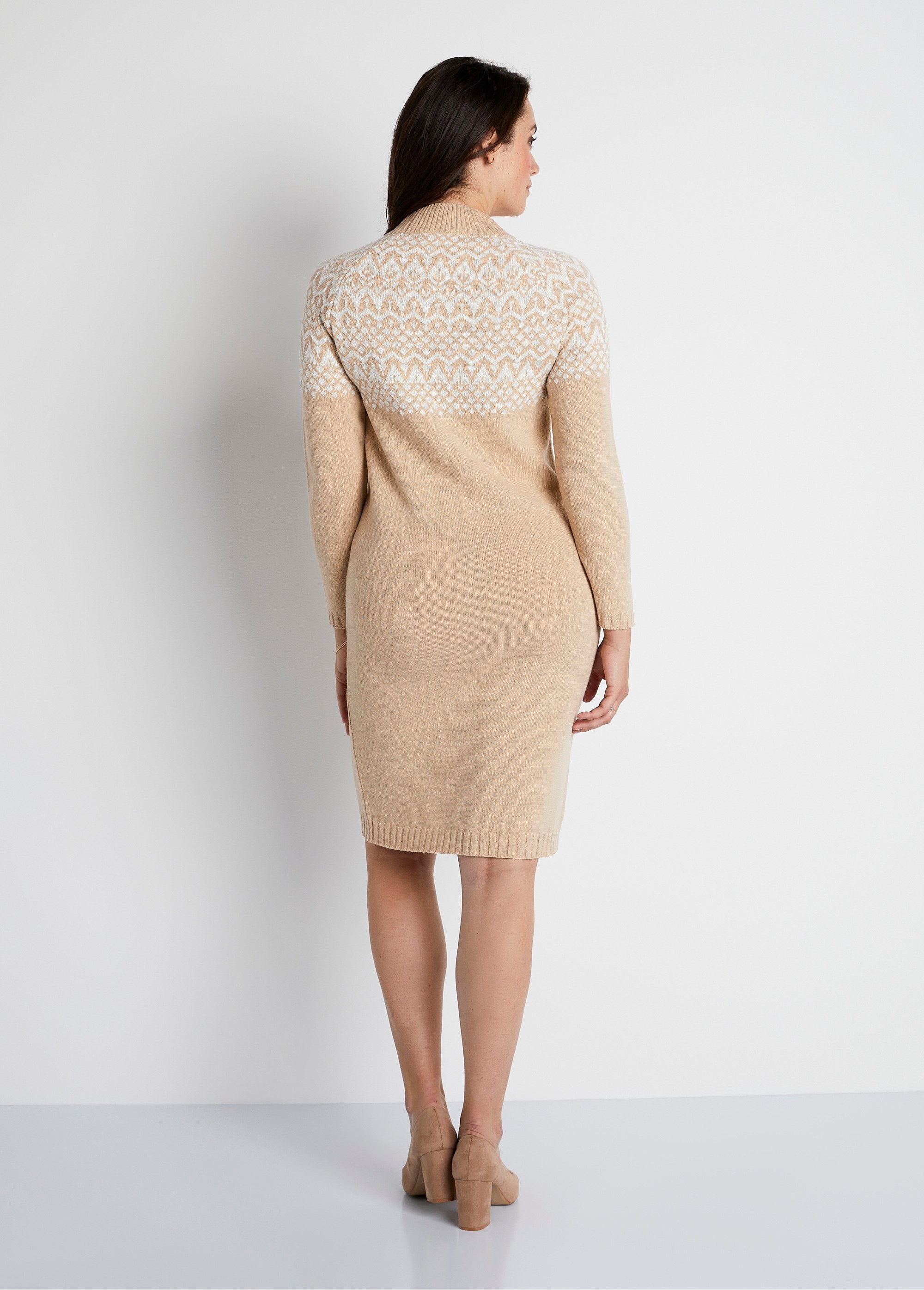 Short_jacquard_knit_sweater_dress_Beige_and_ecru_DO1_curvy