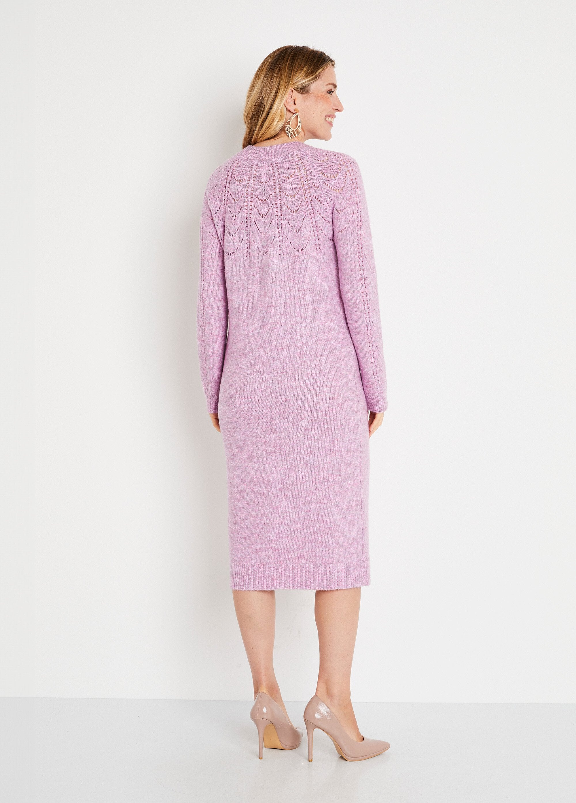 Robe_pull_courte_tricot_ajouré_col_rond_Lilas_DO1_slim