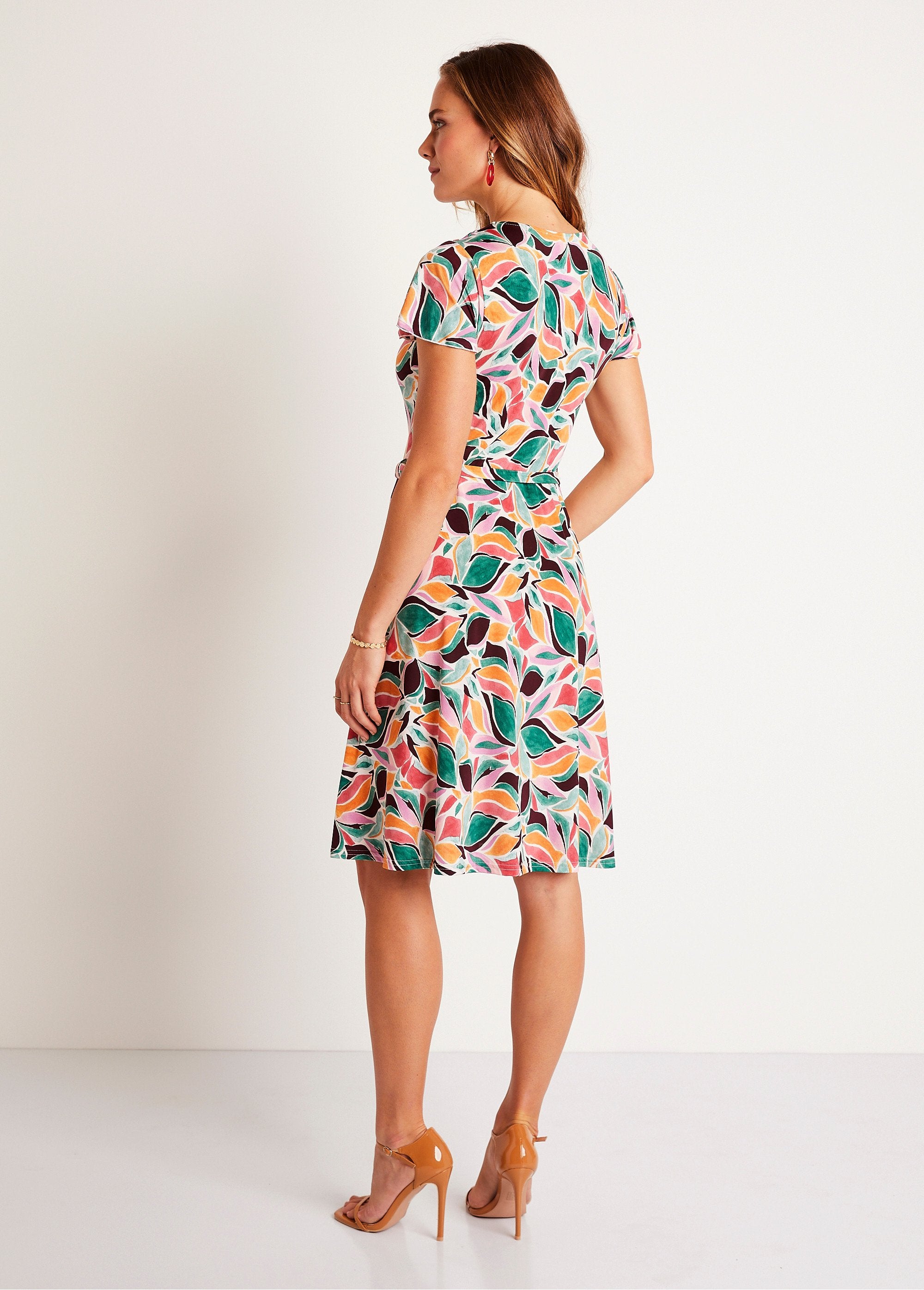 Short_printed_straight_dress_Green_and_pink_DO1_slim