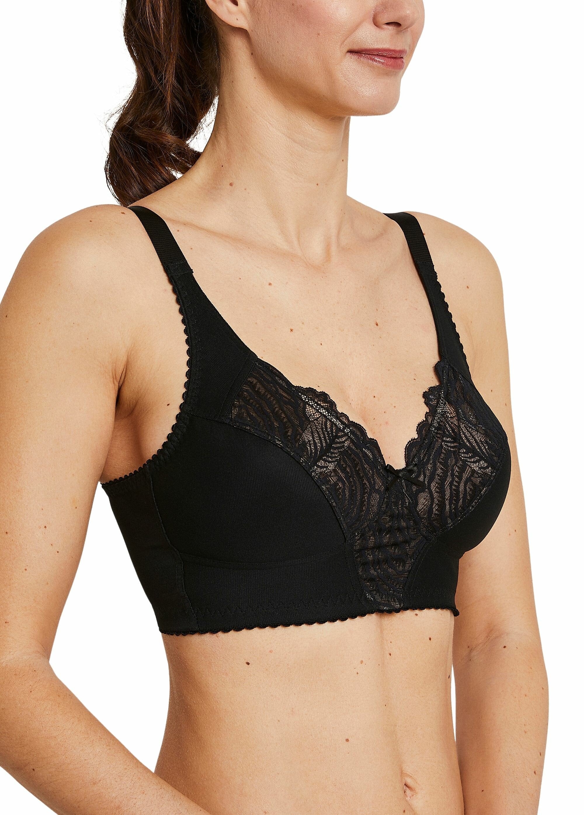 Strapless_bra_without_underwire_Black_FA2_slim