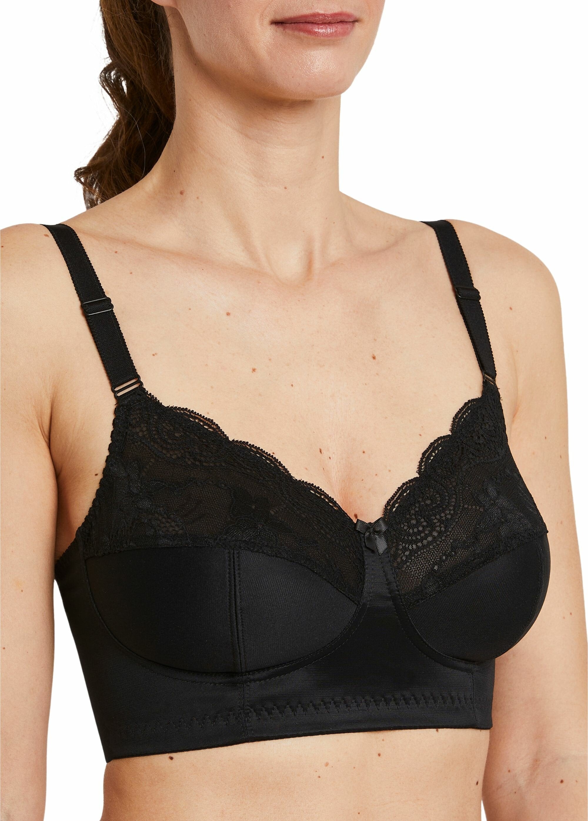 Lace_bra_without_underwire_Black_DE1_slim