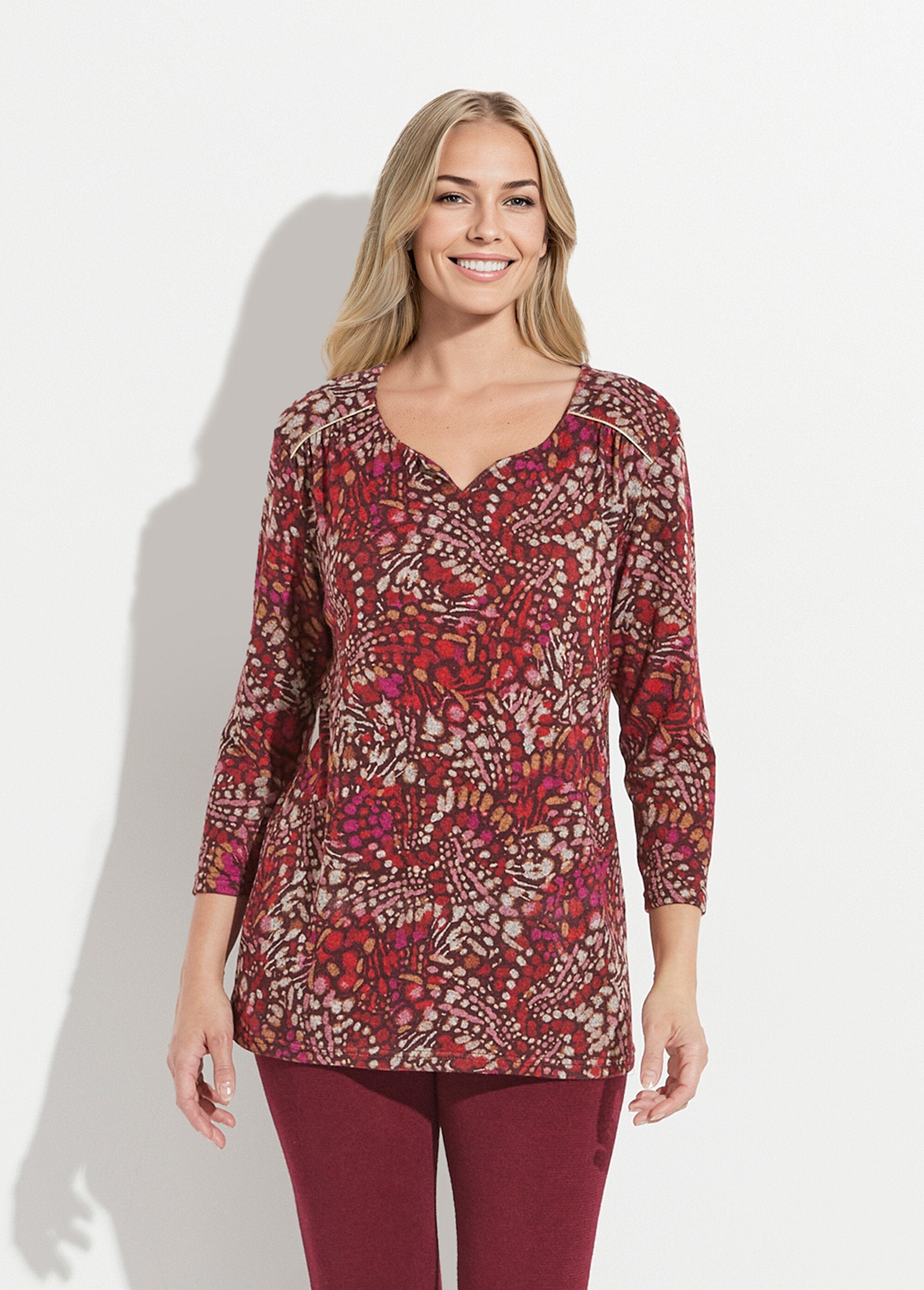 Long_flared_t-shirt_with_3/4_sleeves_and_tachist_print_Bordeaux_and_pink_FA1_slim