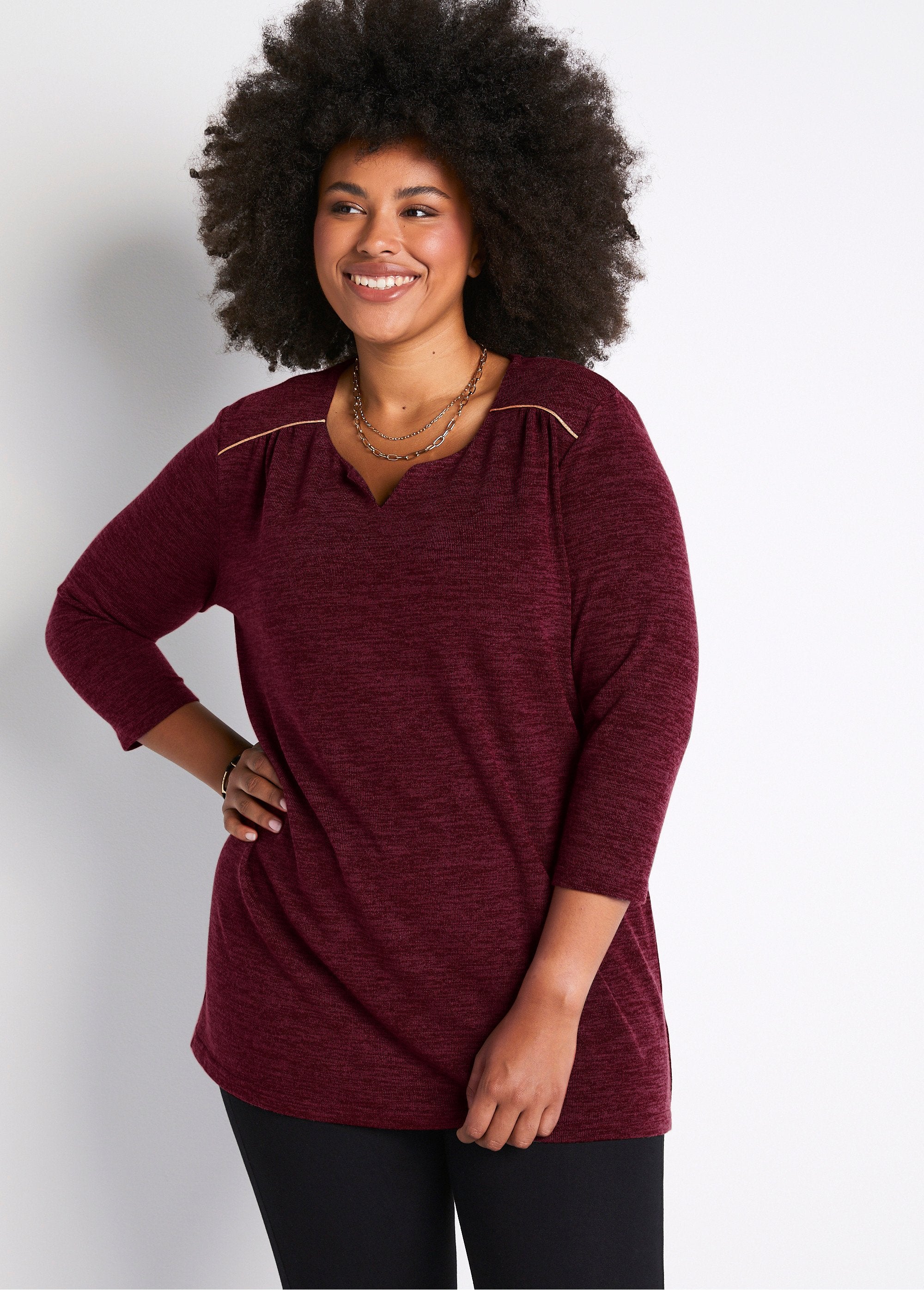 Long_flared_t-shirt_with_3/4_sleeves_and_round_neck_Plain_garnet_FA1_curvy