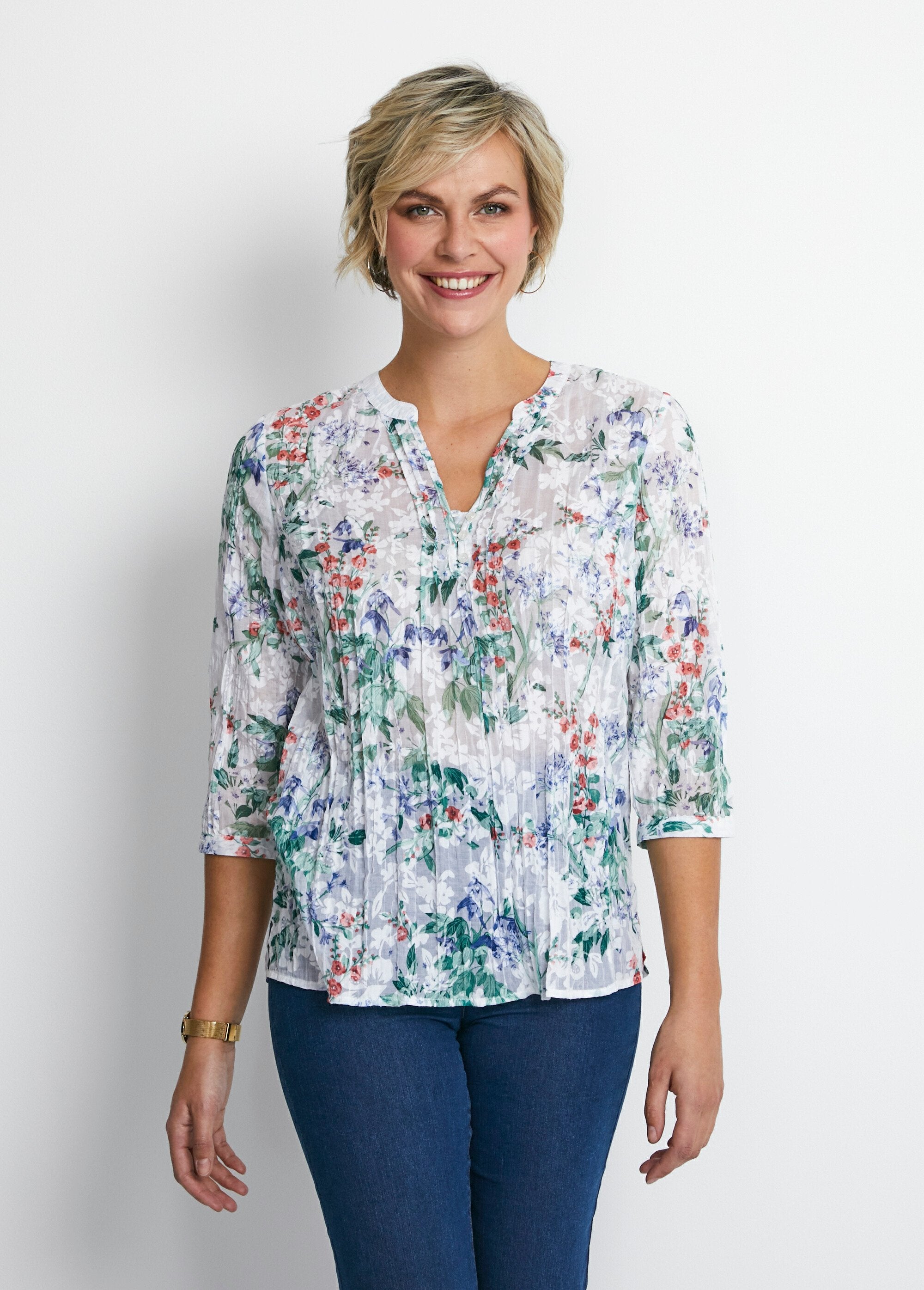 Loose_floral_3/4_sleeve_tunic_White_background_FA1_slim