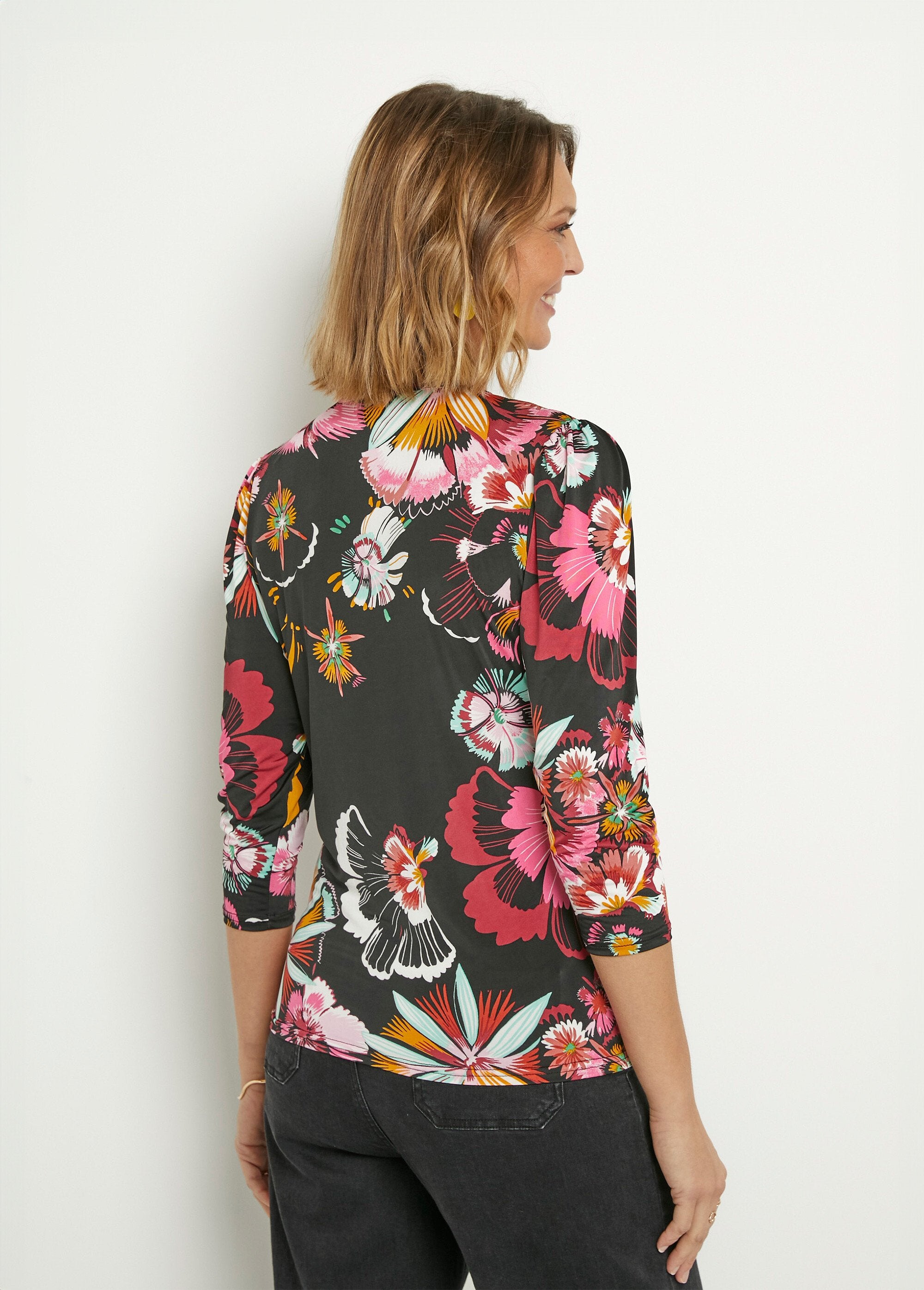 Stretch_tunic_with_floral_print_and_3/4_sleeves_Black_print_DO1_slim